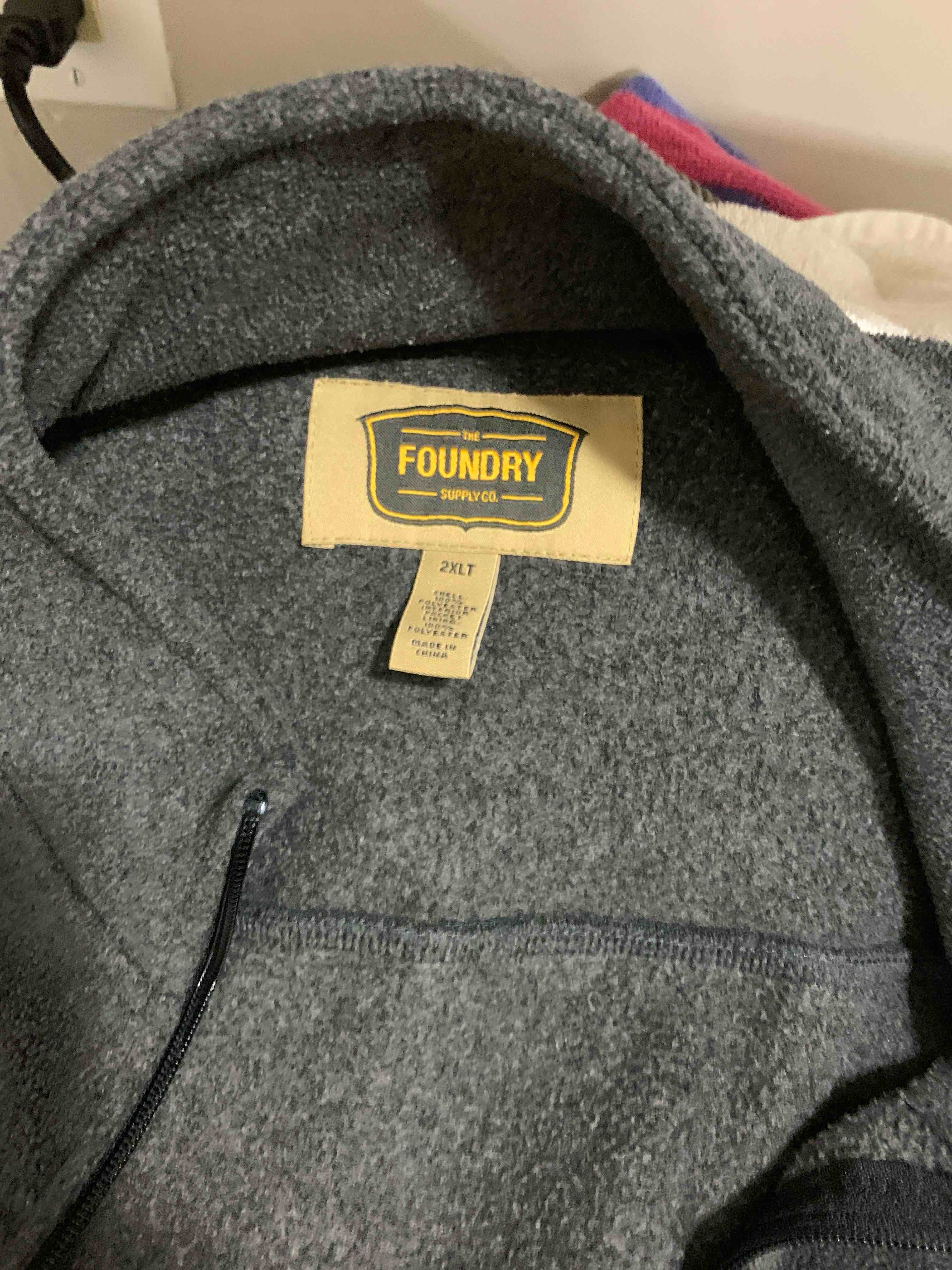 Condition photo showing Good Condition for Gray Vest, 100% Polyester, 2XLT