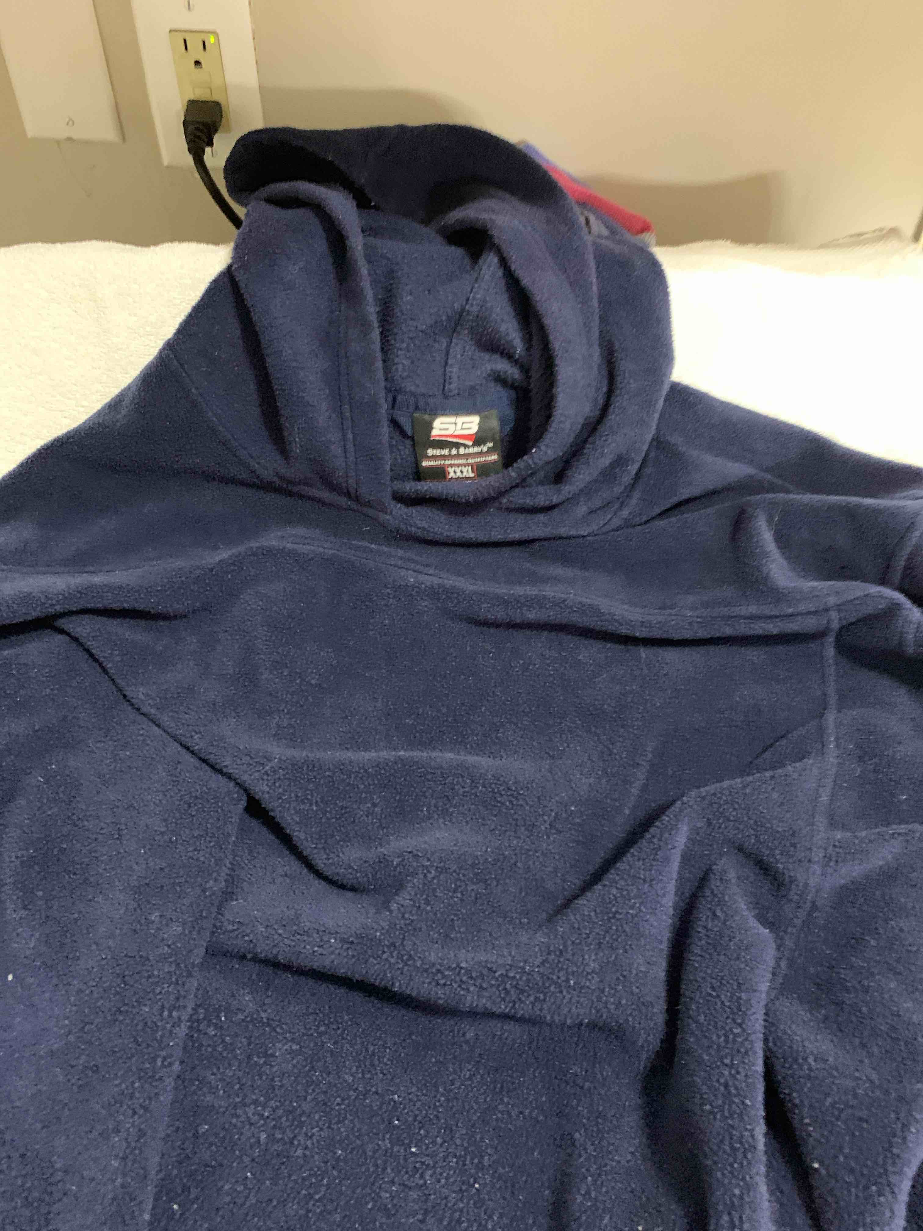 Condition photo showing Good Condition for Polyester Hoodie, 3XL