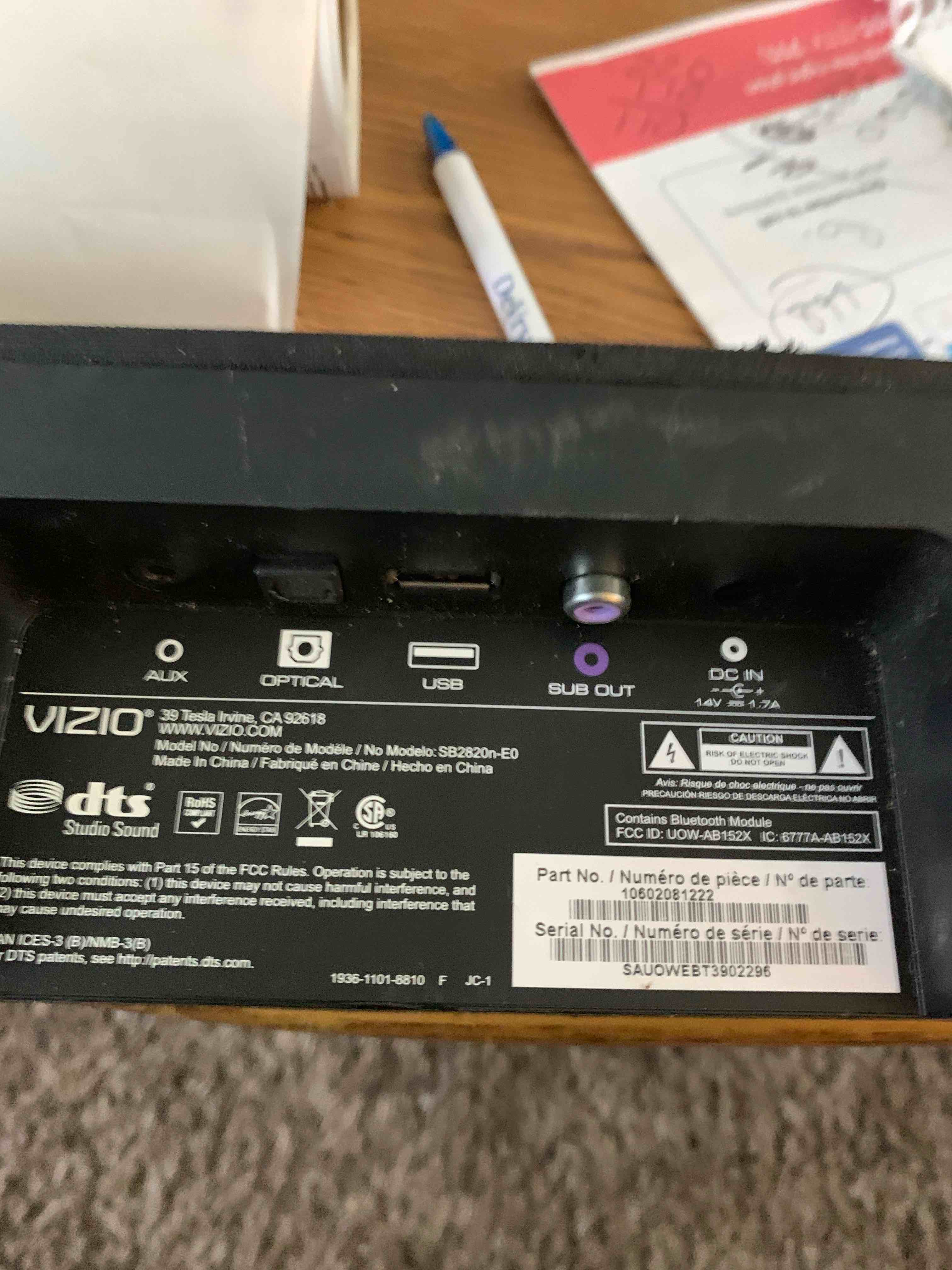 Vizio Sound Bar, 28”