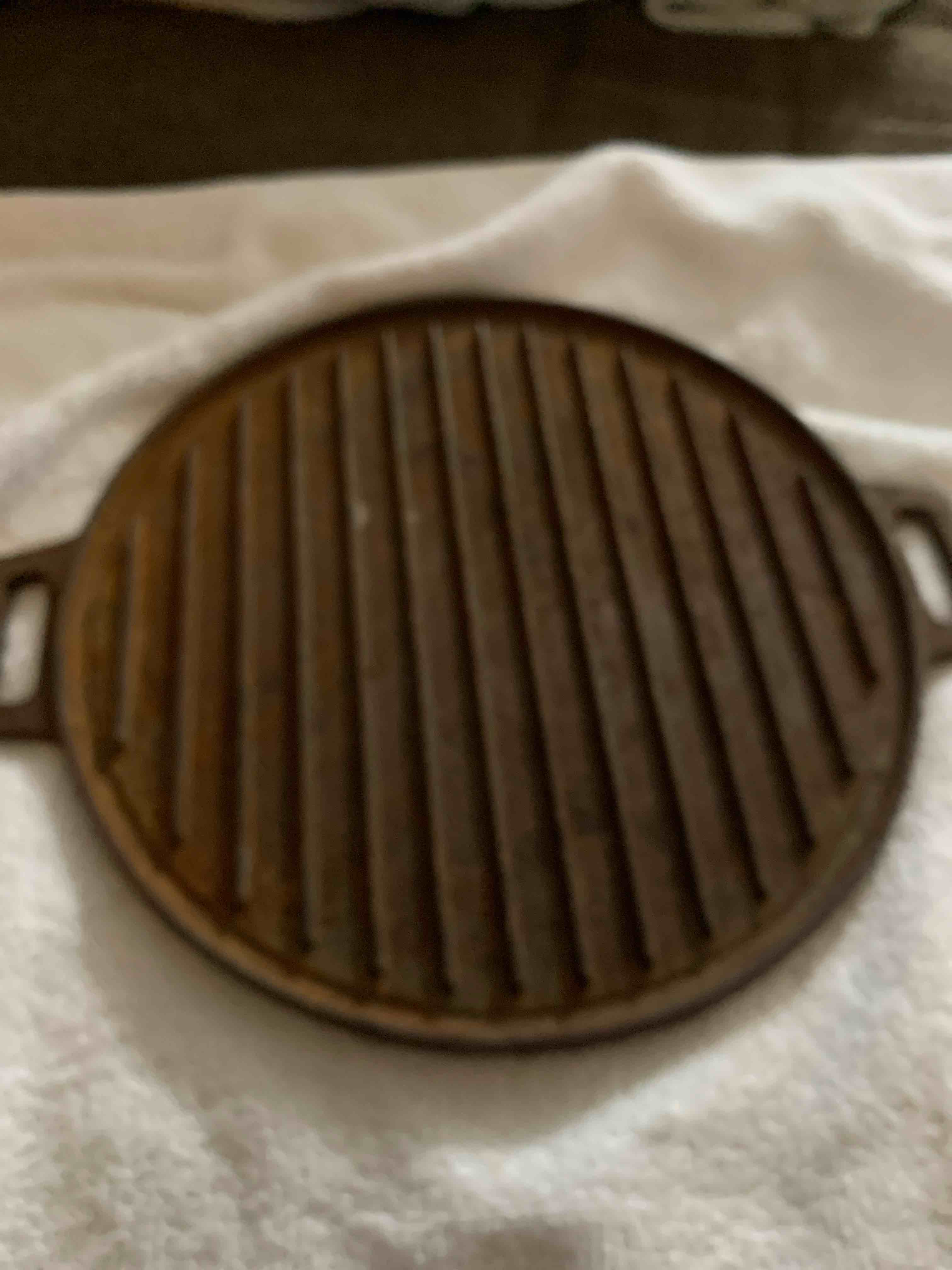 Vintage 11” Grill 