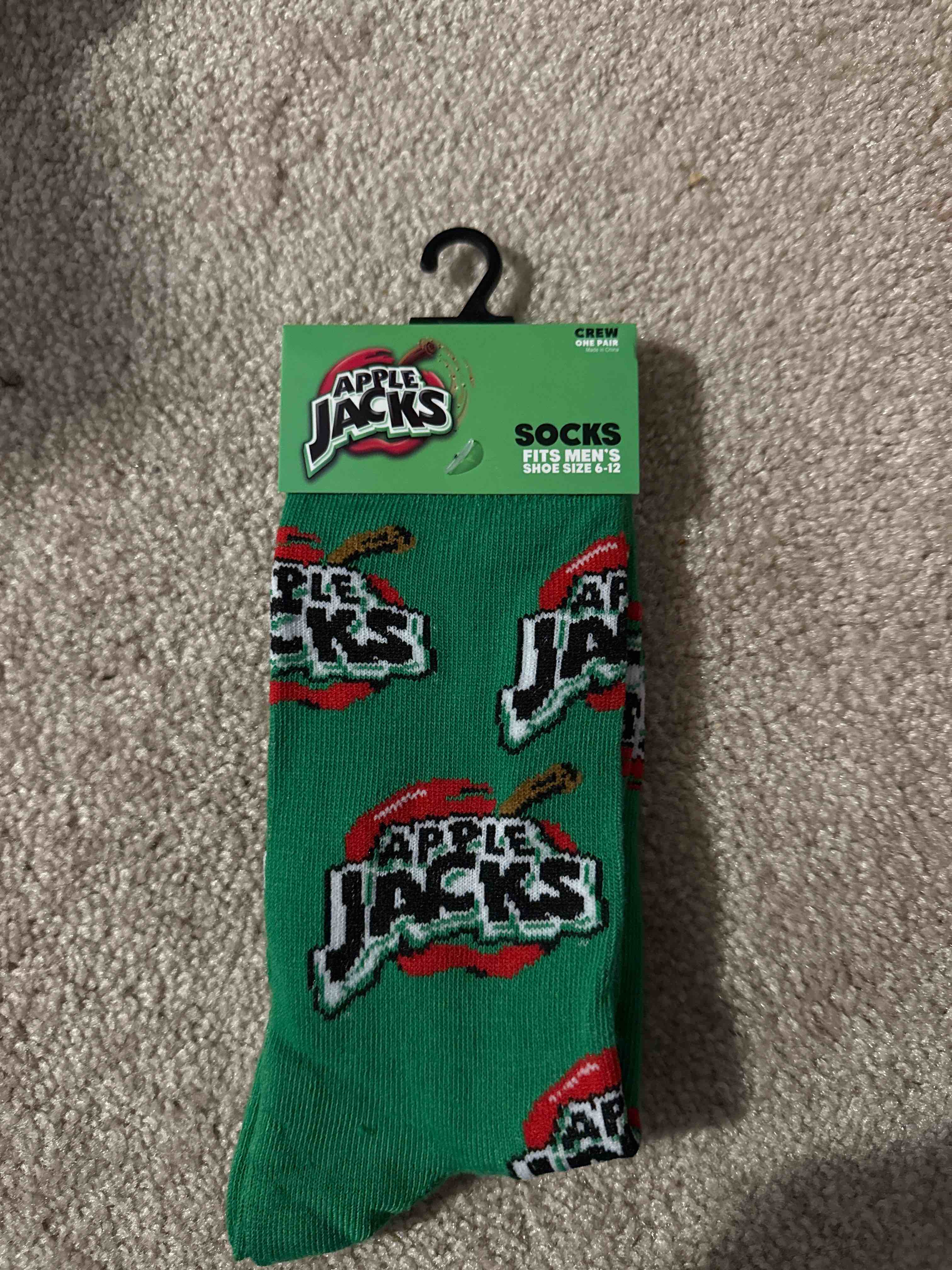 Apple Jacks  crew socks 1 pair men’s size 6-12