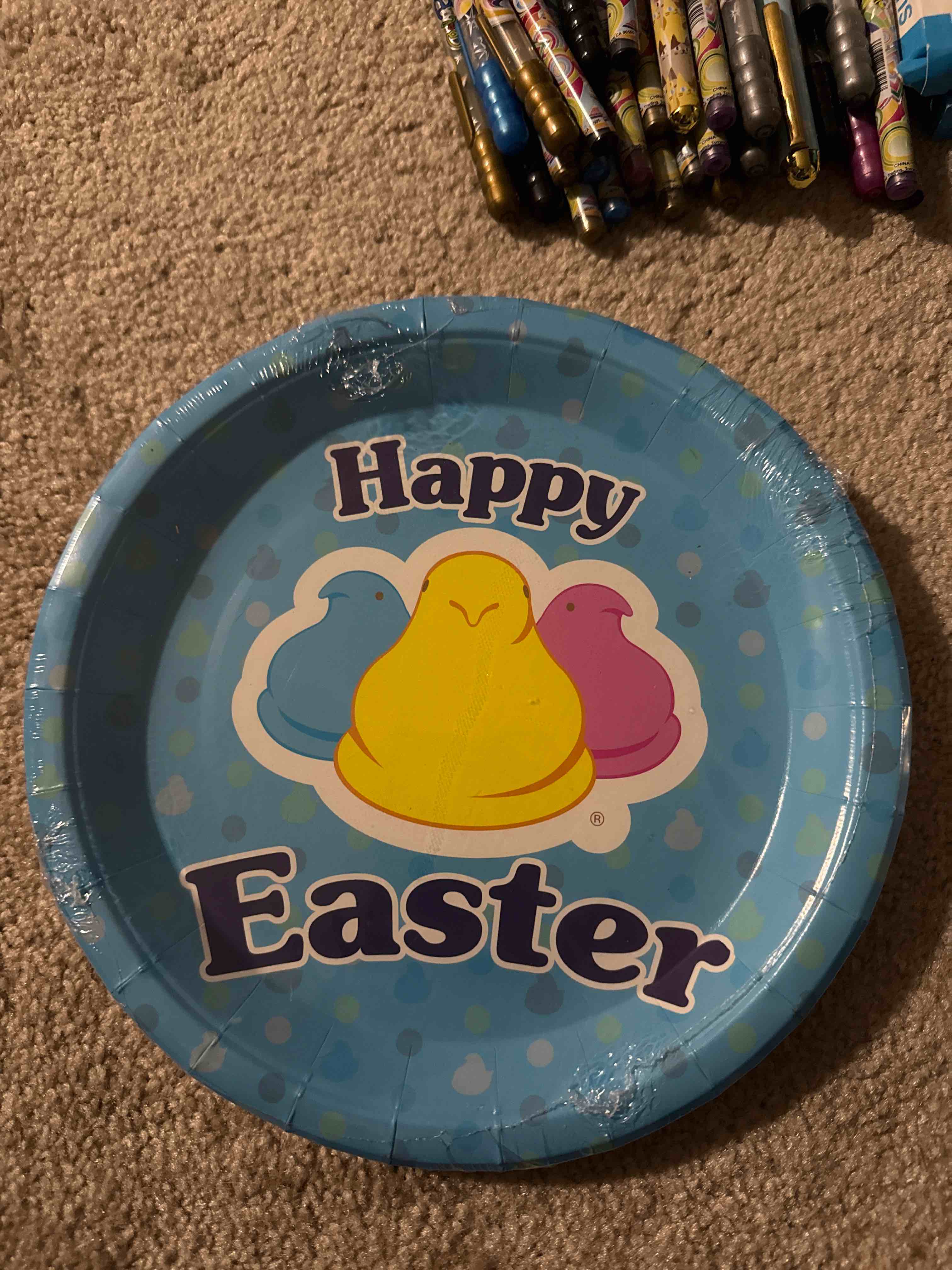 Condition photo showing New/Like New for blue Easter peep plates 8ct 9”