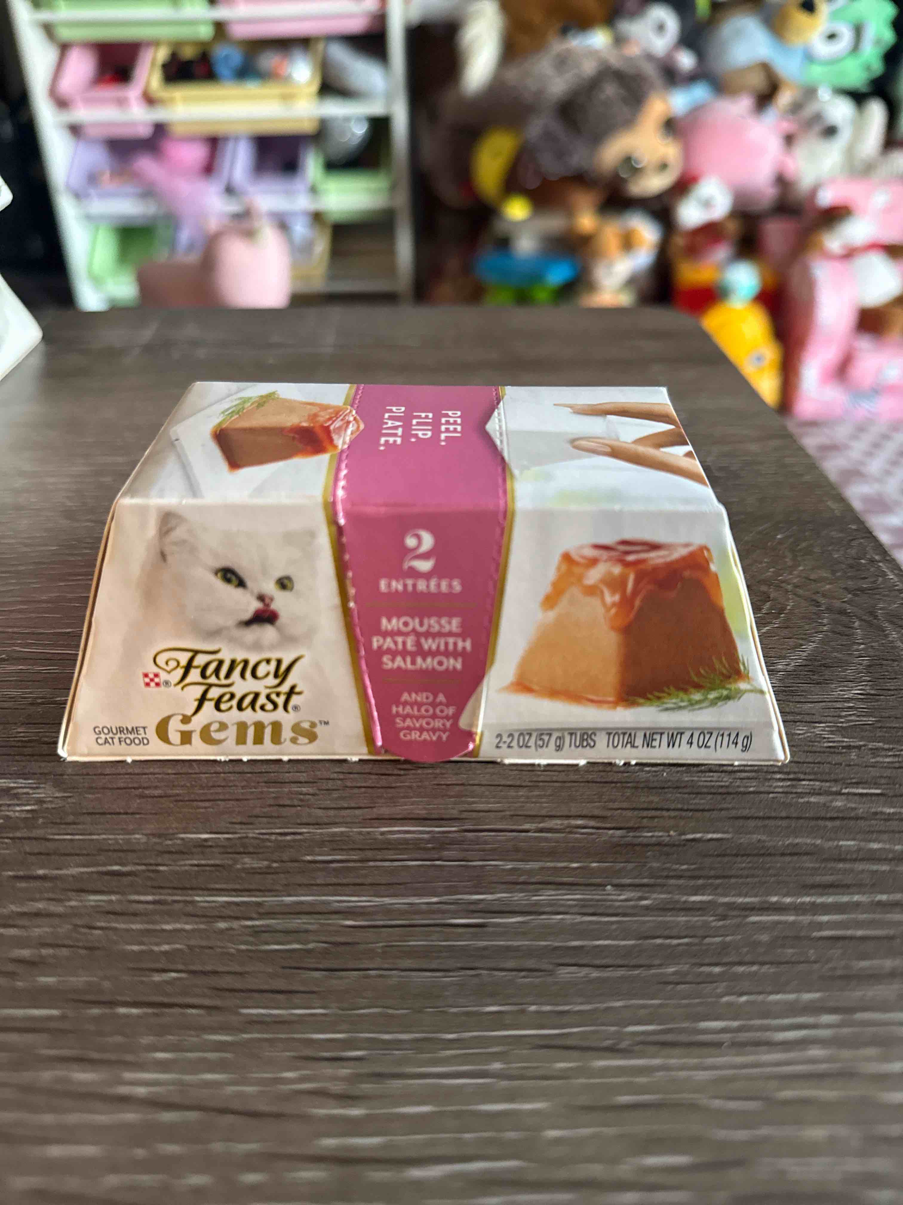 fancy feast gems 2 entrees mousse pate with salmon