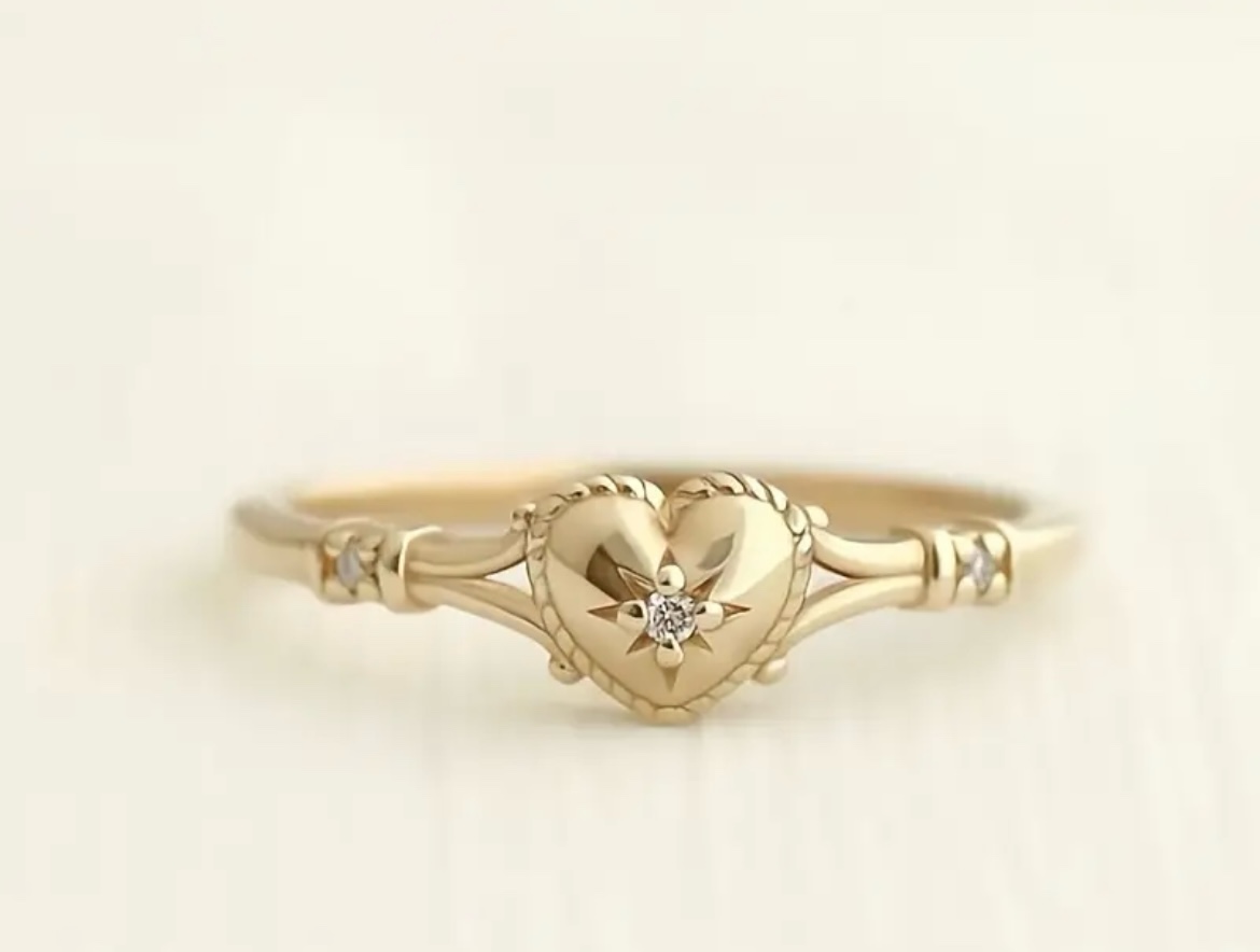  HEART RING (size 9)