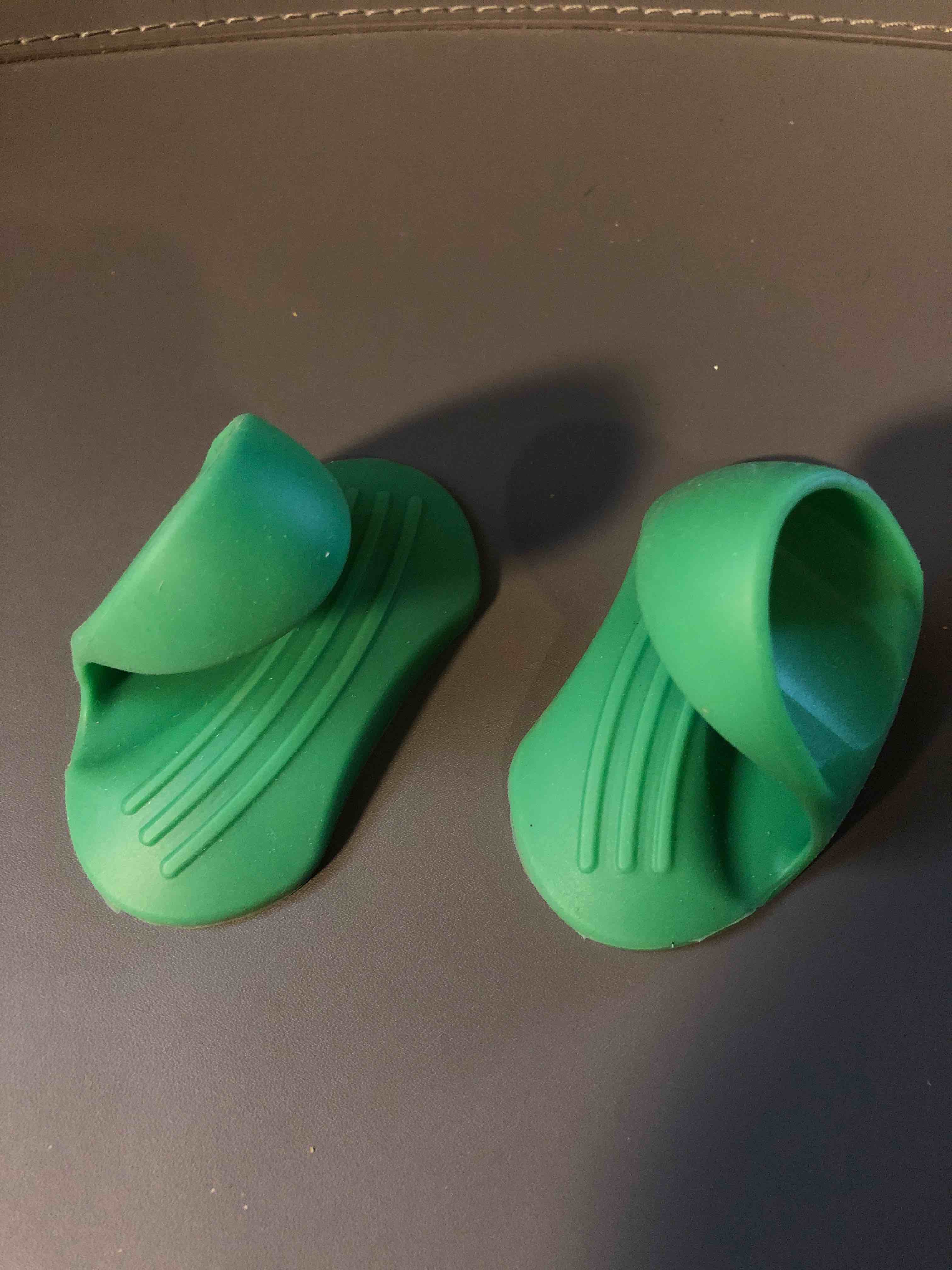 Pair of Silicone Pot Holders, YYP Silicone Heat Resistant Pot Holders, Oven Mini Mitts, Cooking Pinch Grips for Kitchen(No More Burning Your Fingers!)- Green