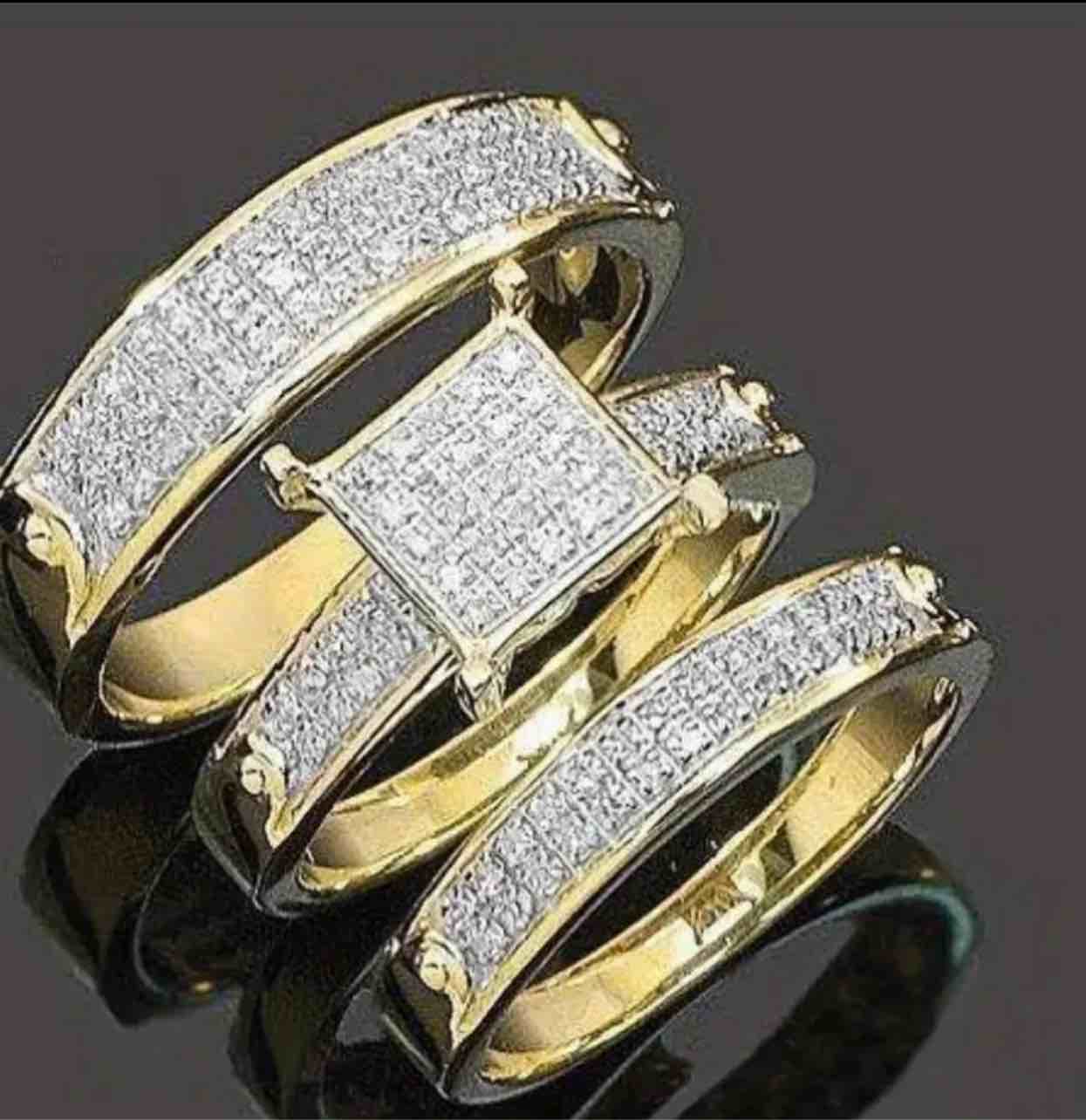 Gorgeous 925 Silver 18K Gold Plated Ring Sz 6