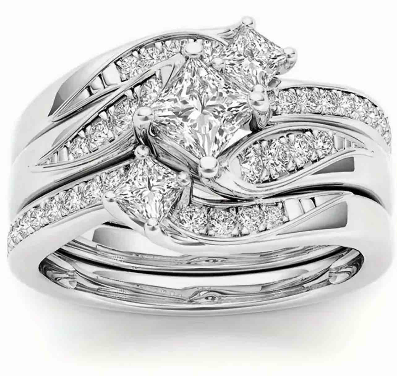 Beautiful 925 Silver Plated Sapphire Ring Sz 7