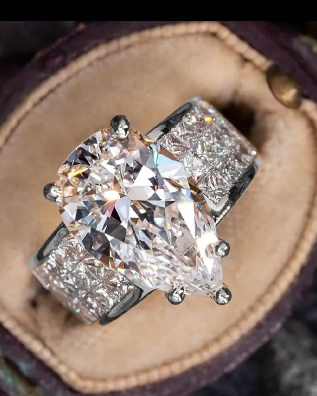 Beautiful 925 Silver Plated Sapphire Ring Sz 7