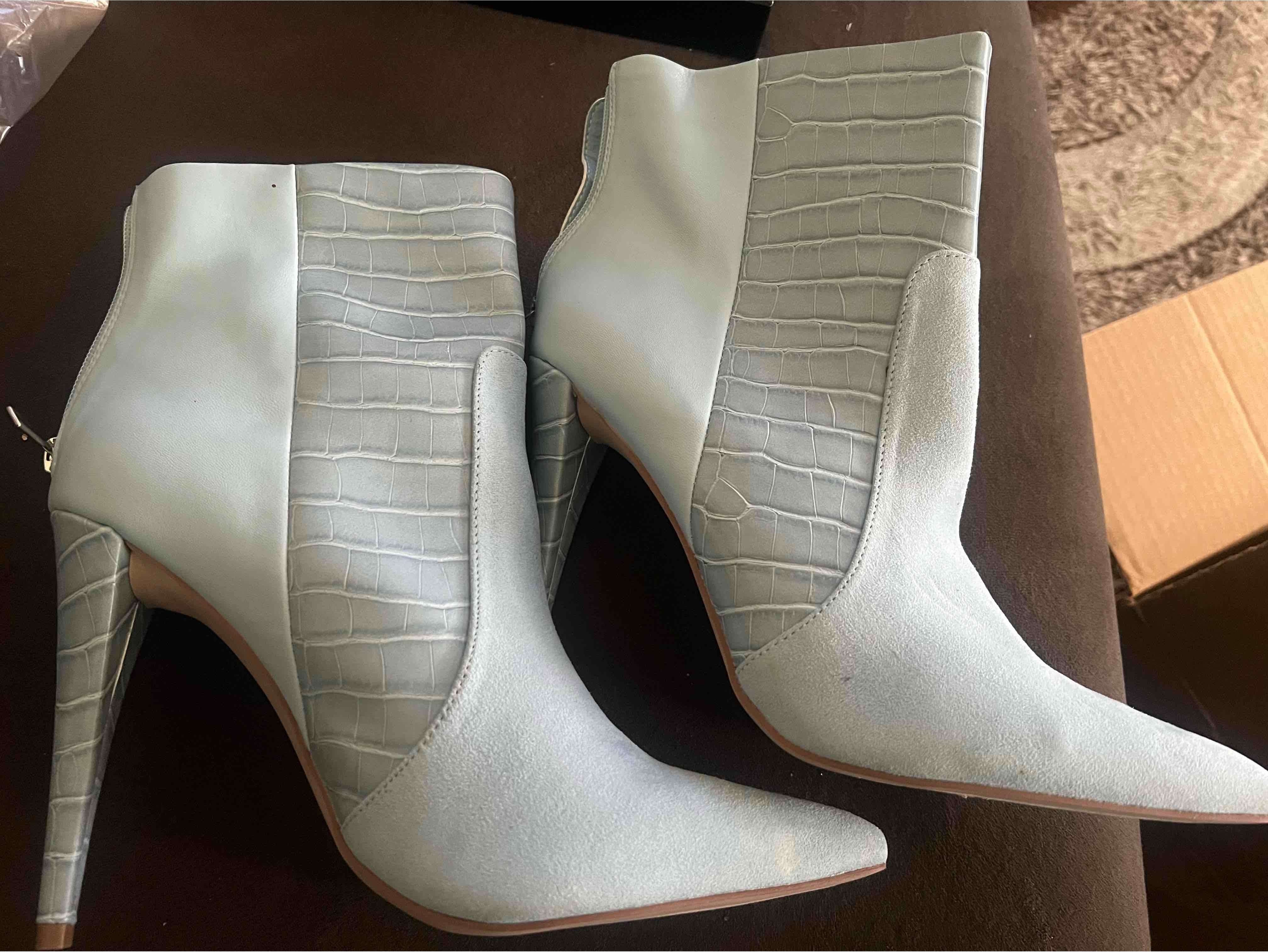 women’s boots size 11