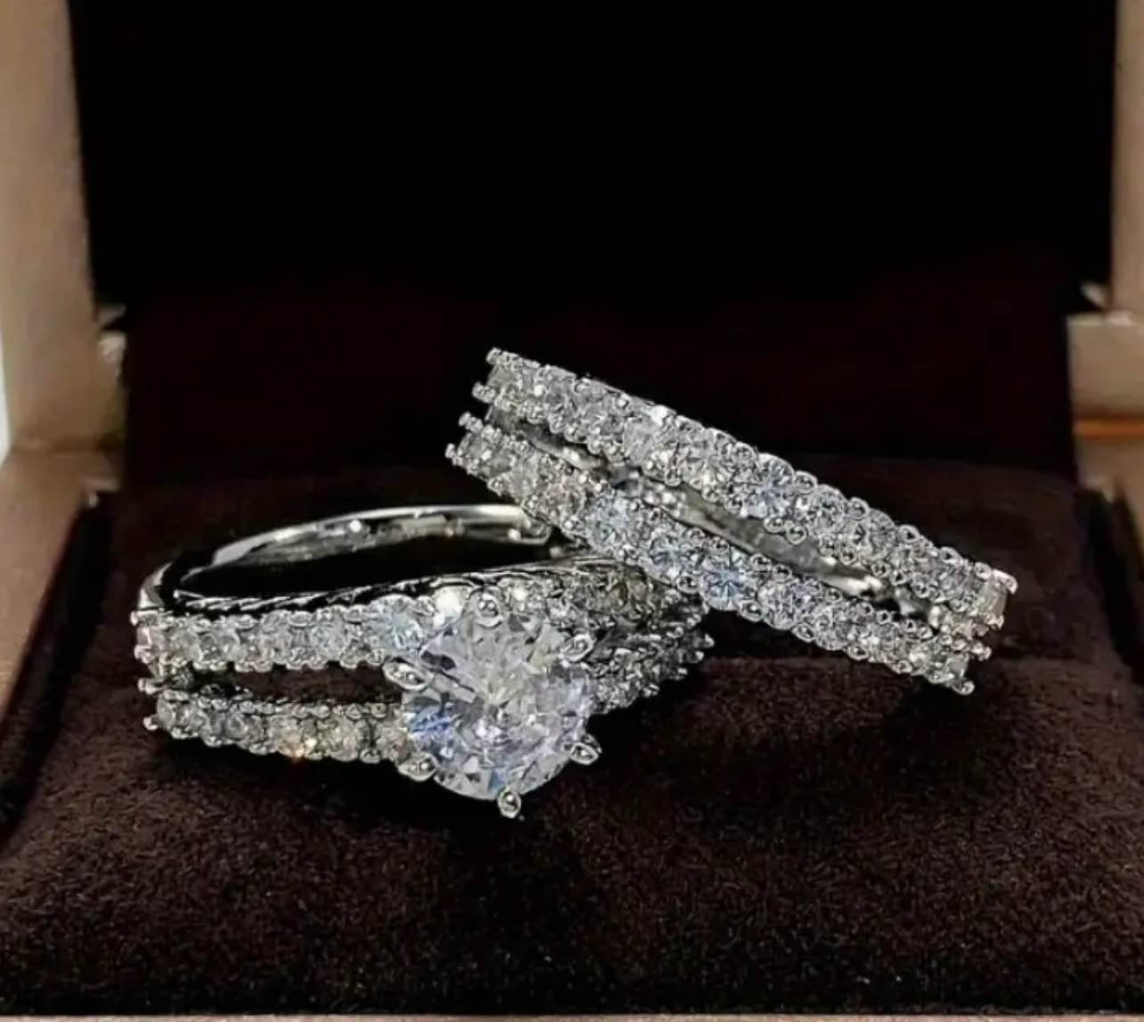 Beautiful 925 Silver Plated Sapphire Ring Sz 8