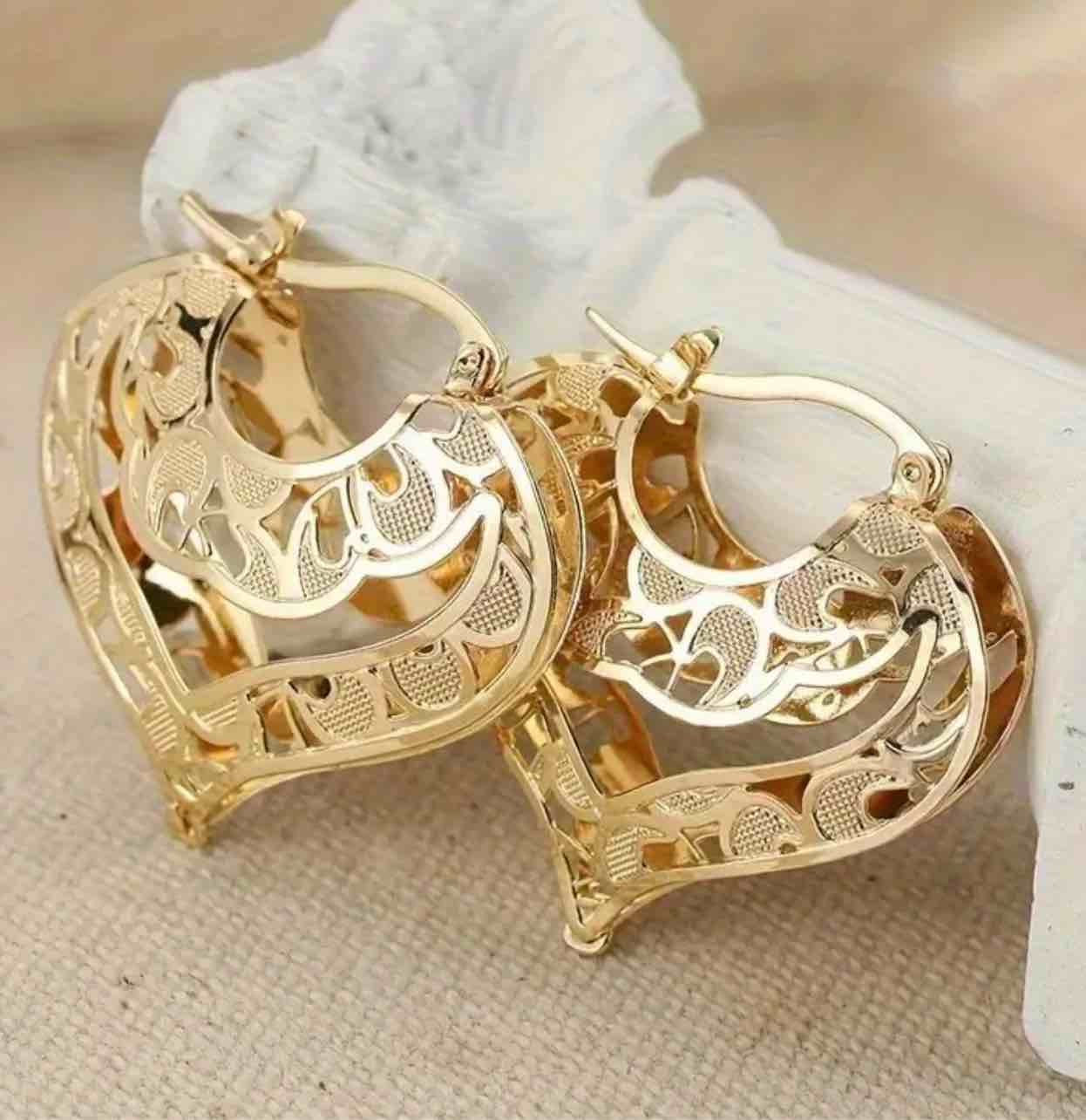 Gorgeous 925 Silver 18K Gold Plated Earrings 