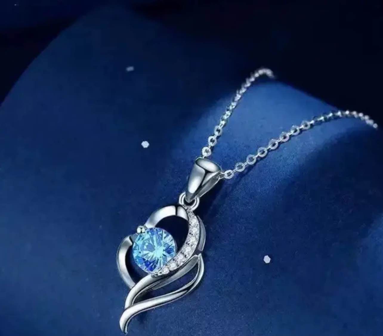 Beautiful 925 Silver Plated Sapphire Necklace 