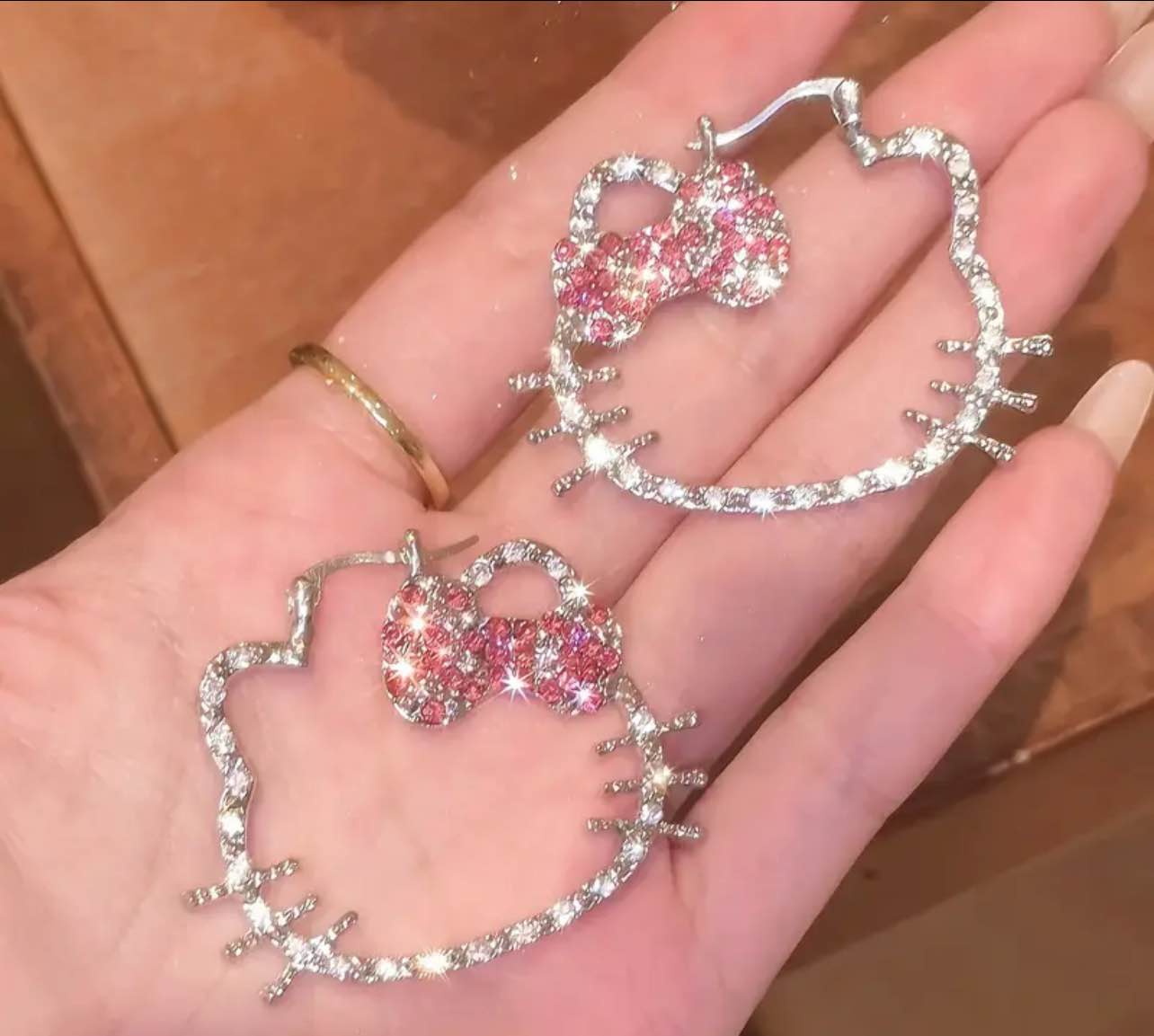 Beautiful 925 Silver Plated Sapphire Hello Kitty Earrings