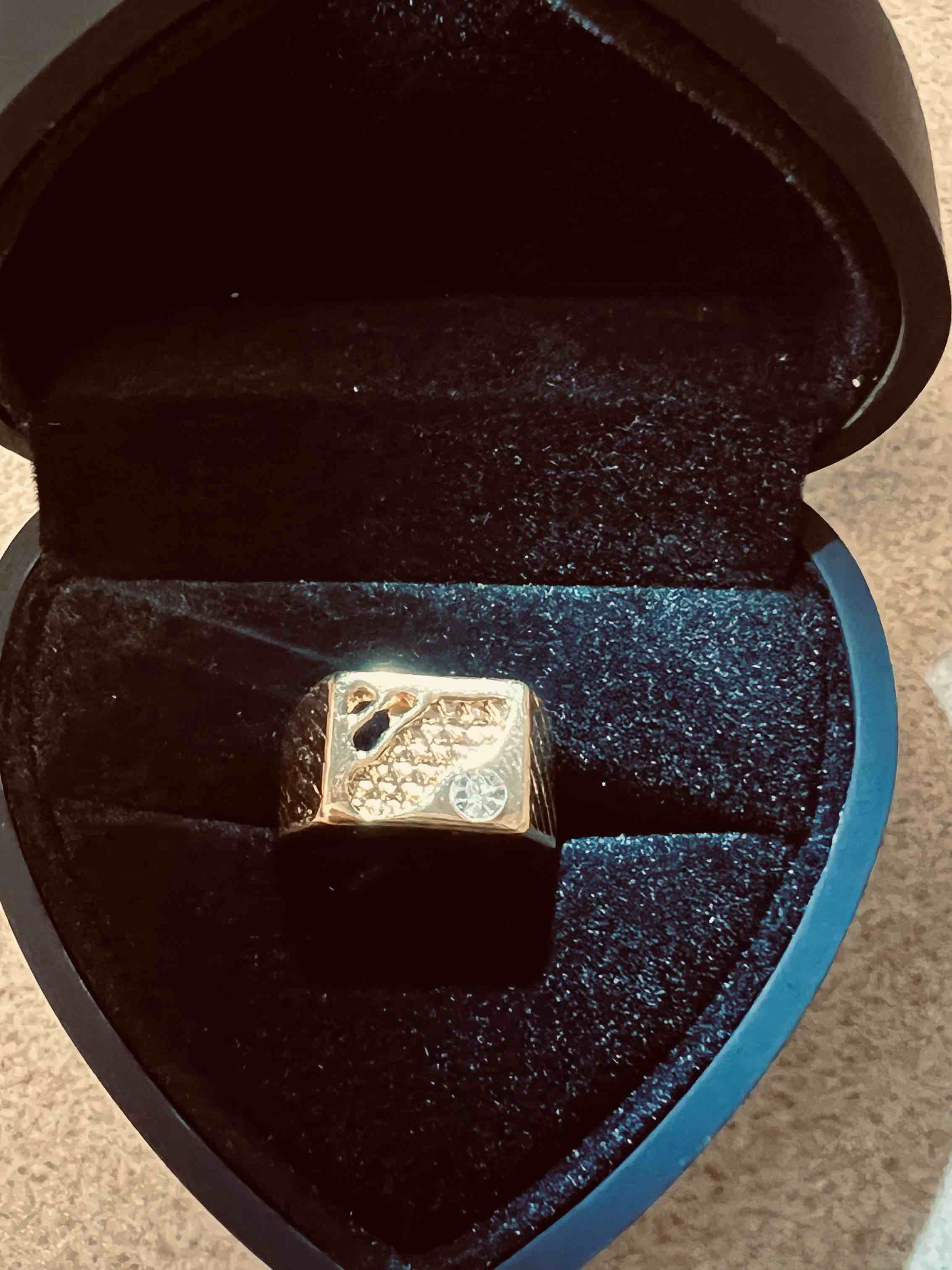  Men’s Luxury 18K Gold  Plated Ring Size 9