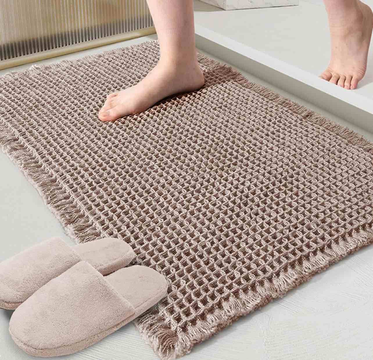 Tan Waffle Bath Mat,Super Absorbent Non Slip Bathroom Rug,Brown 18x30inch,Machine Washable Ultra Soft Floor Mats 
