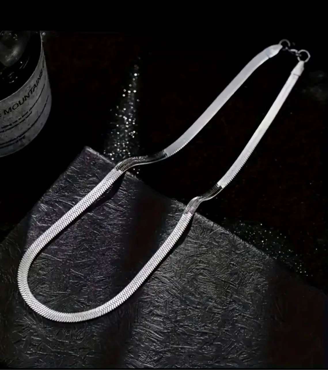 Beautiful 925 silver plated herringbone necklace 