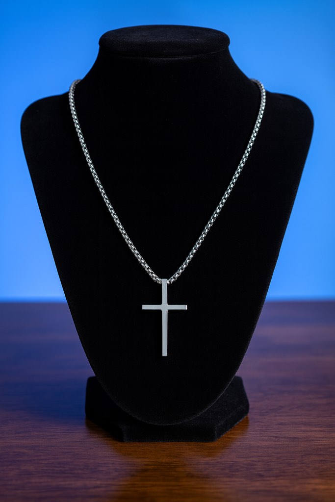 Beautiful 925 Silver Plated  Cross Necklace 