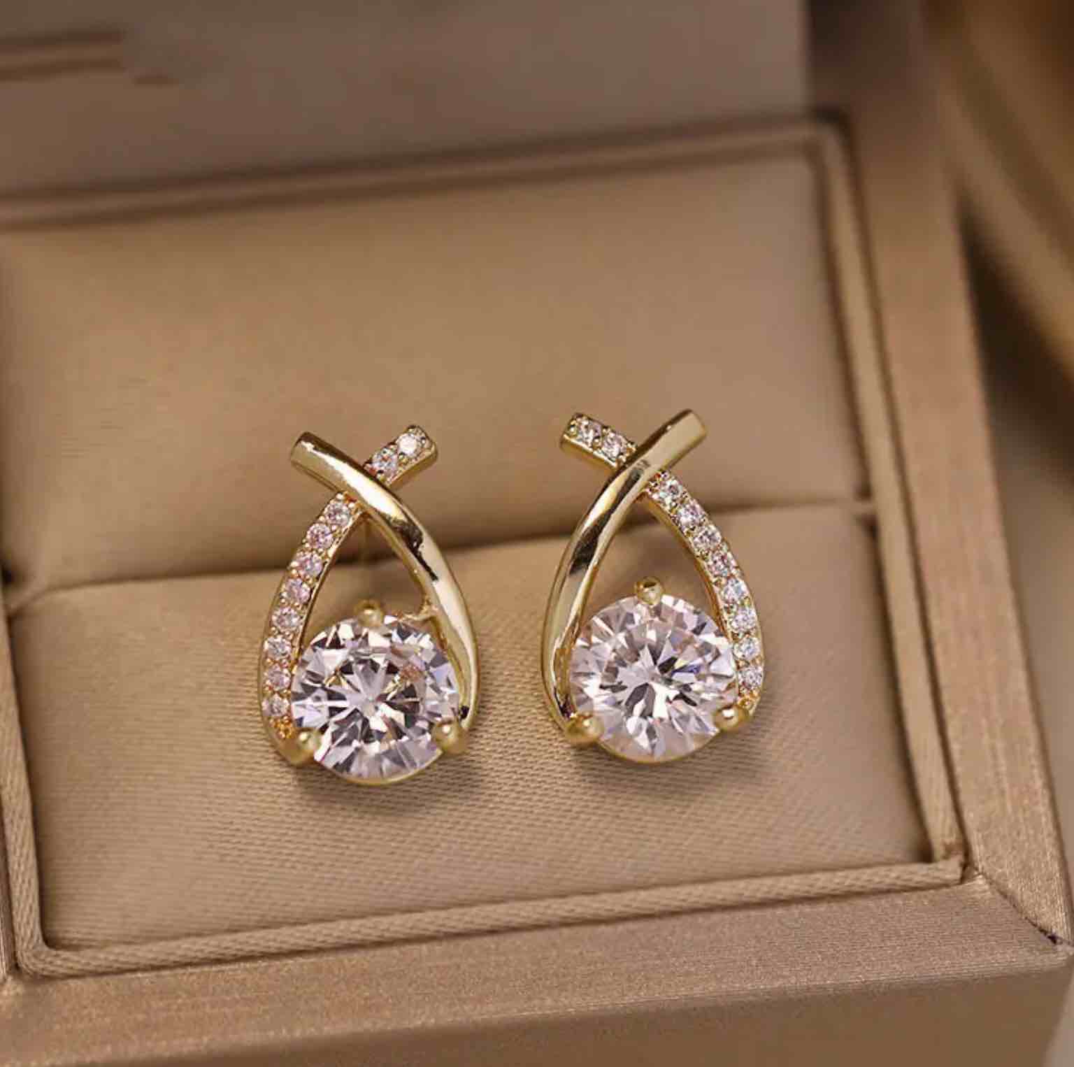 Gorgeous 925 Silver 18K Gold Plated Earrings 