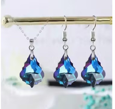 Beautiful 925 Silver Plated Sapphire Earrings And Necklace Set 