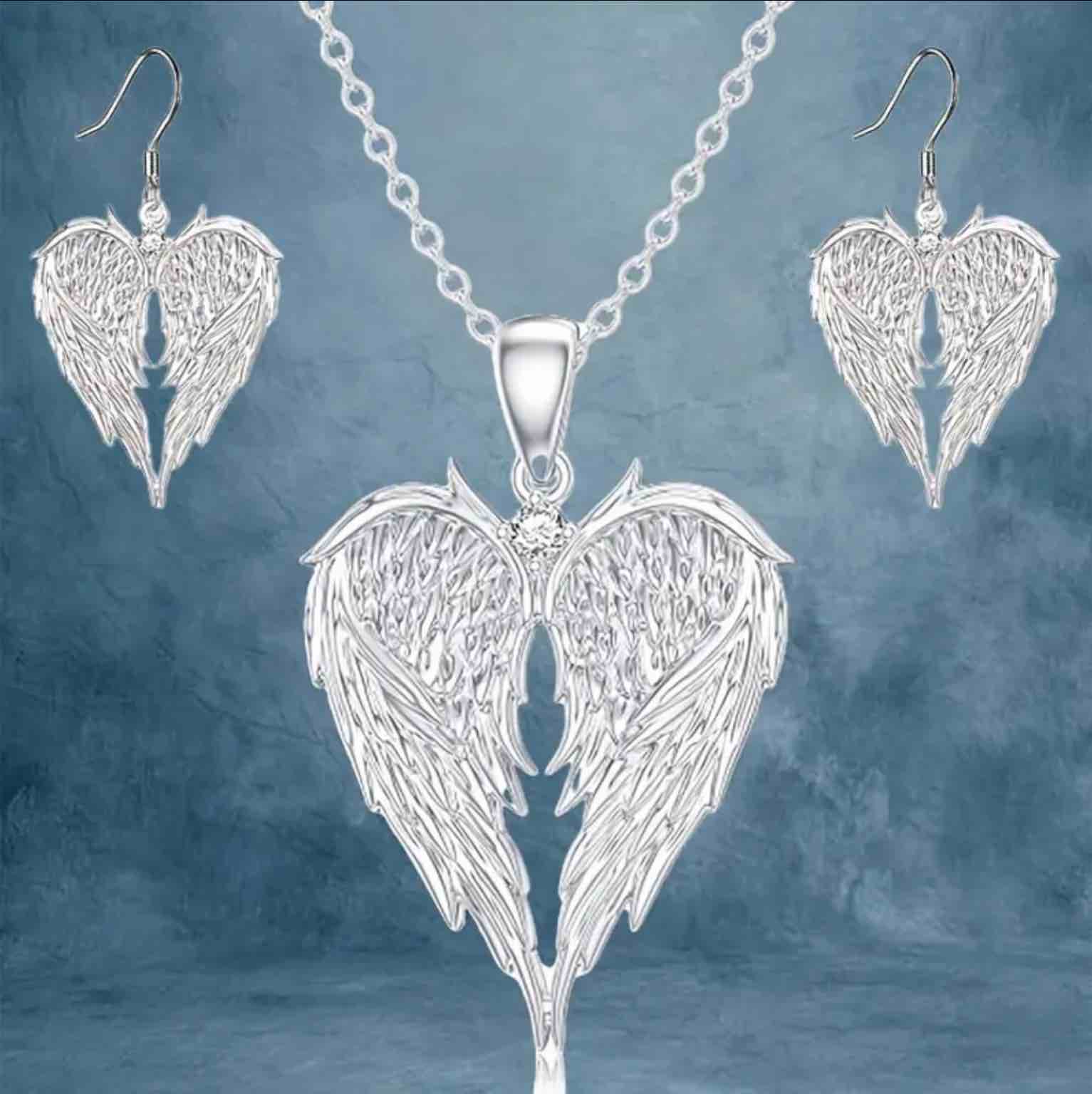 Beautiful 925 Silver Plated Angel Wing heart-shaped Necklace Earring Set 