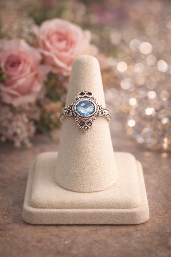 Beautiful 925 Silver Plated Ring Sz 7