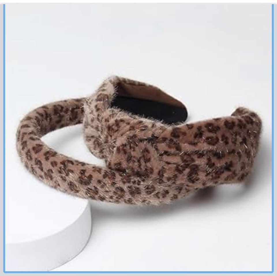 Condition photo showing New/Like New for 2PK Leopard Print Headbands
