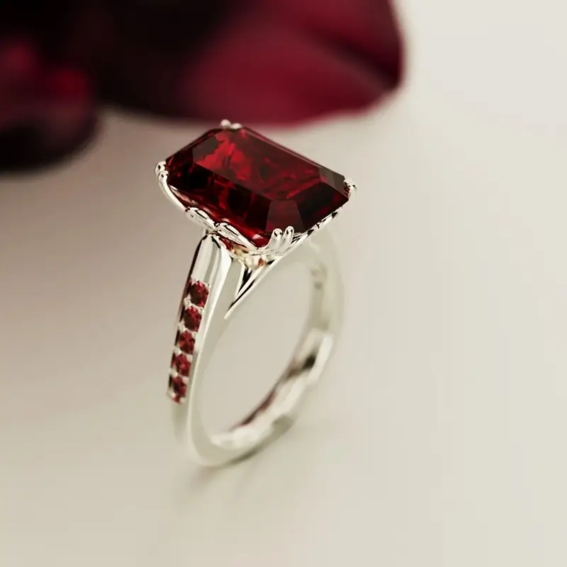 Beautiful 925 Silver Ruby Ring Sz 9?