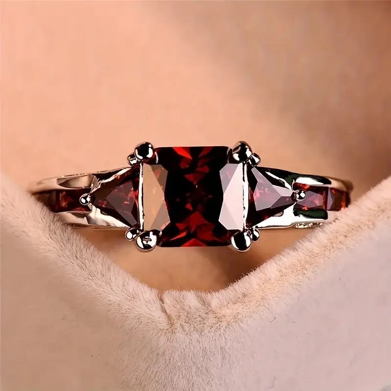 Beautiful 925 Silver Red Ruby Ring Sz 9?