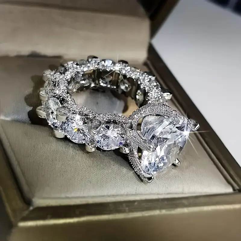 Beautiful 925 Silver Sapphire Ring Sz 9?