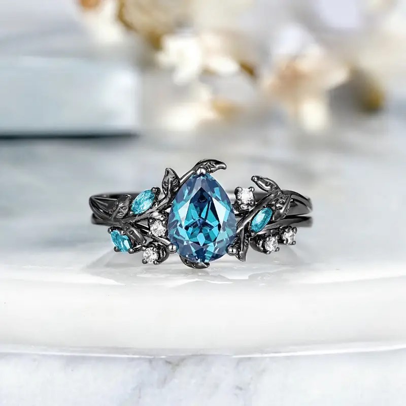 Beautiful 925 Silver Sapphire Ring Sz 9?