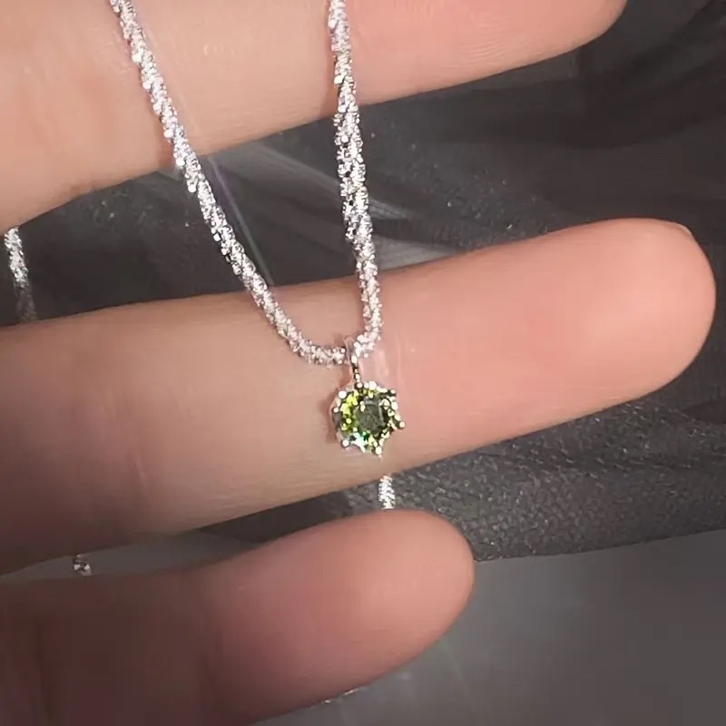 Gorgeous 925 Silver Green Sapphire Necklace  