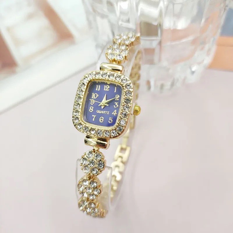 Luxury Charm Wrist Gold Watch 