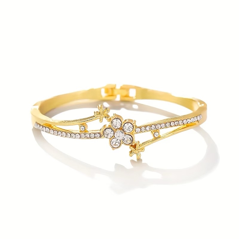 18K Gold Sapphire Crested Bangel