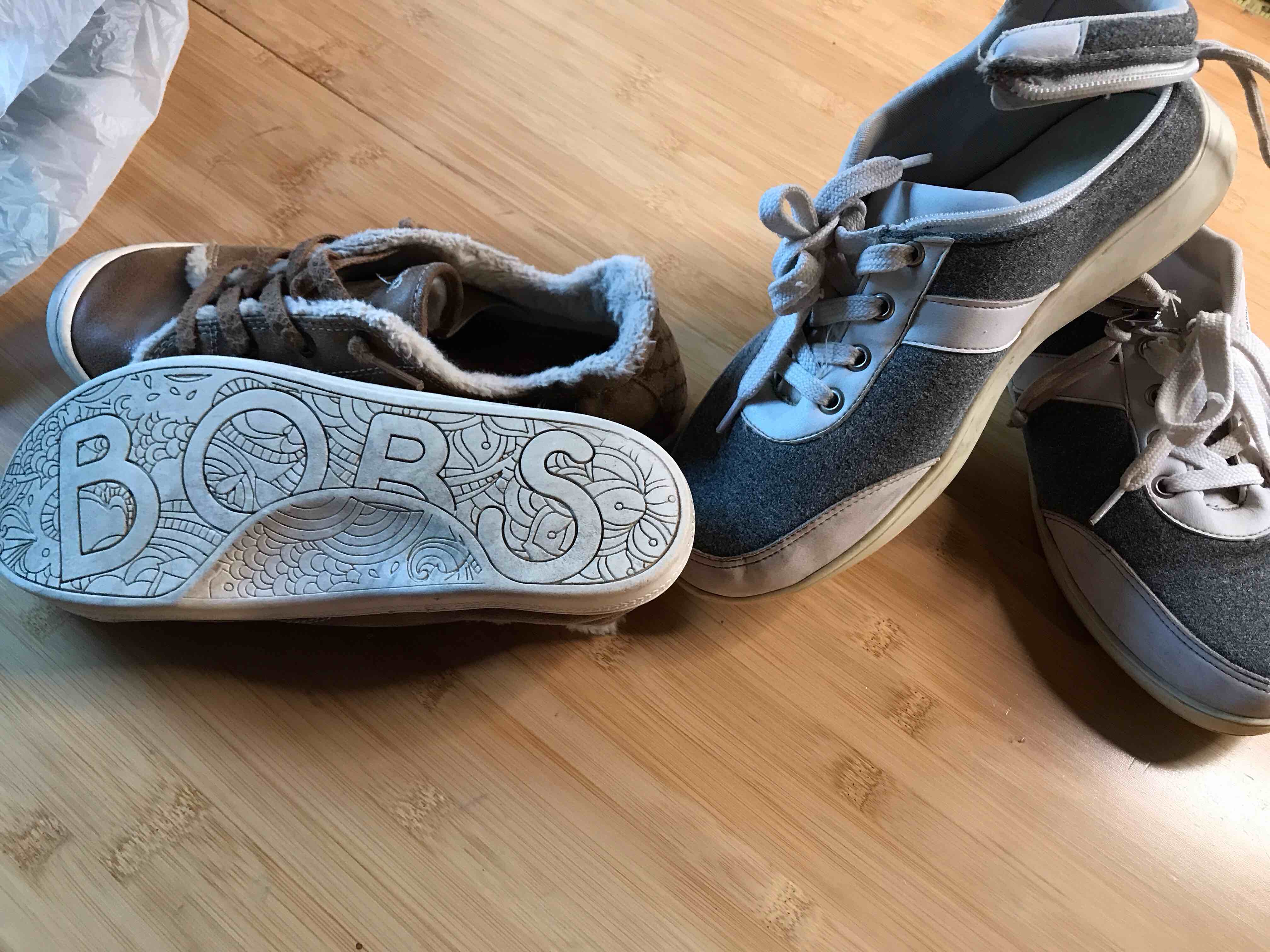 Bob’s Tennis shoe size 9/ Friendly side zip shoe size 9