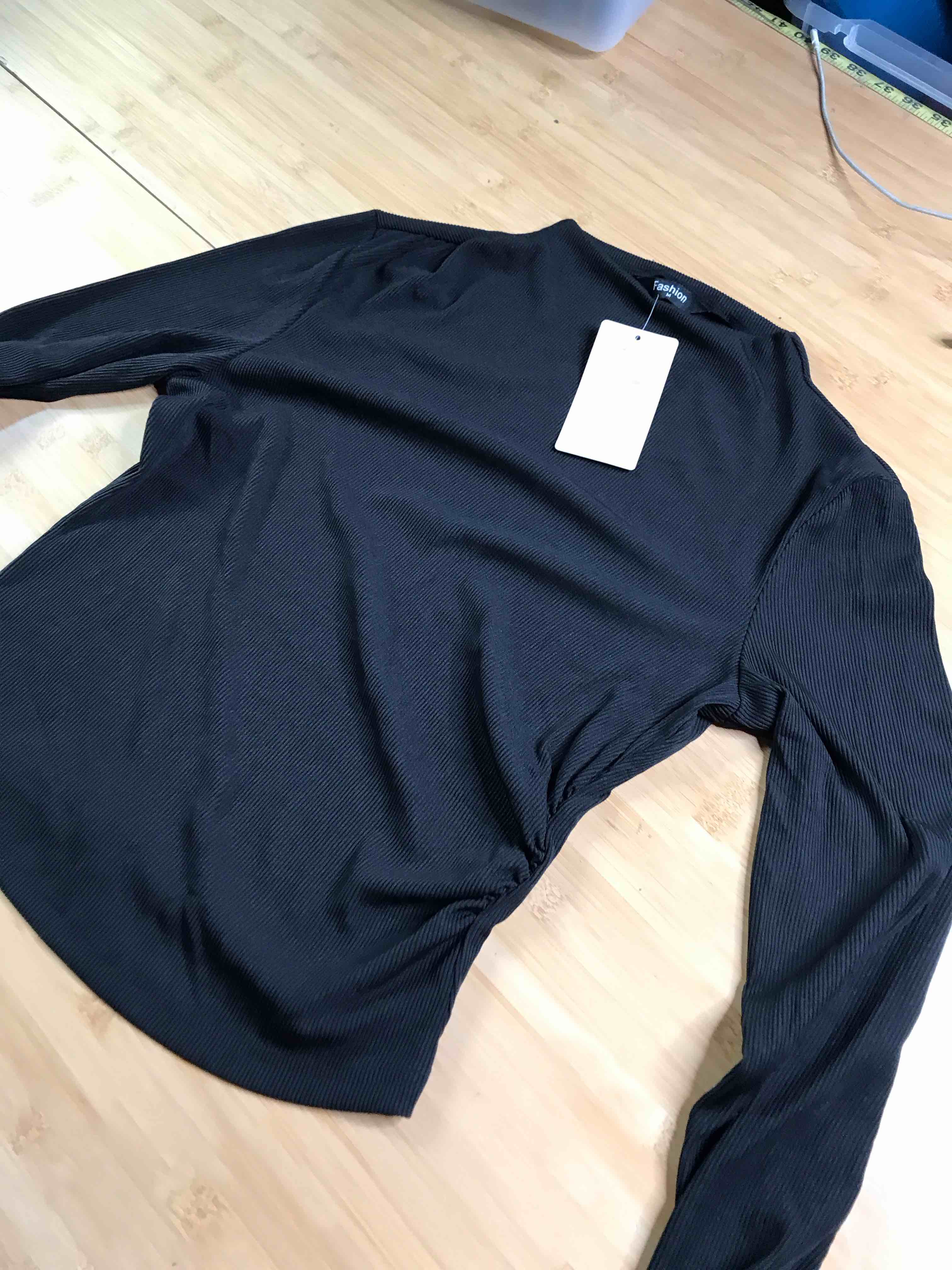 Women’s medium Black shirt 