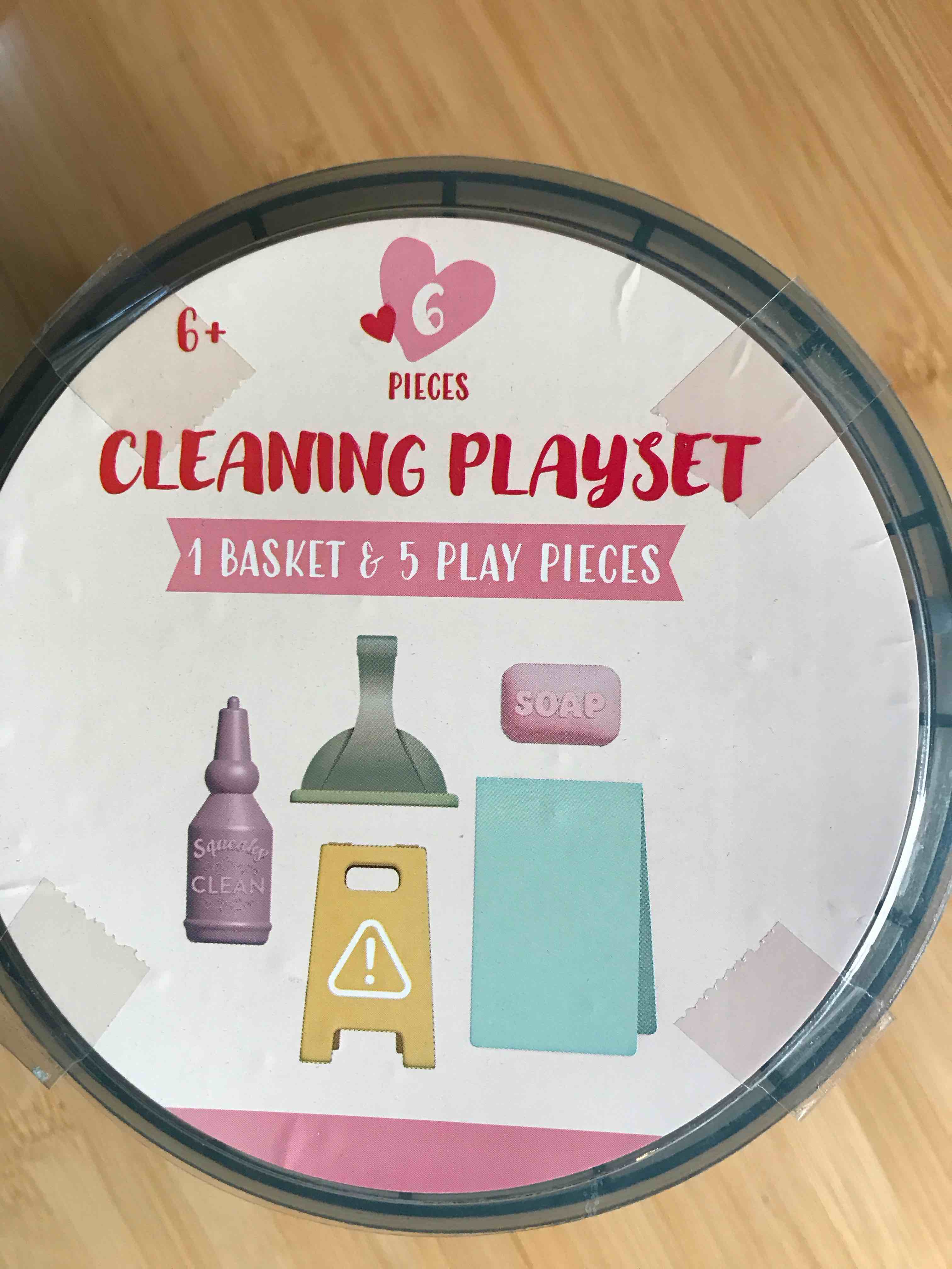 Kids Cleaning Play Set  1 Basket 5 Play Pieces