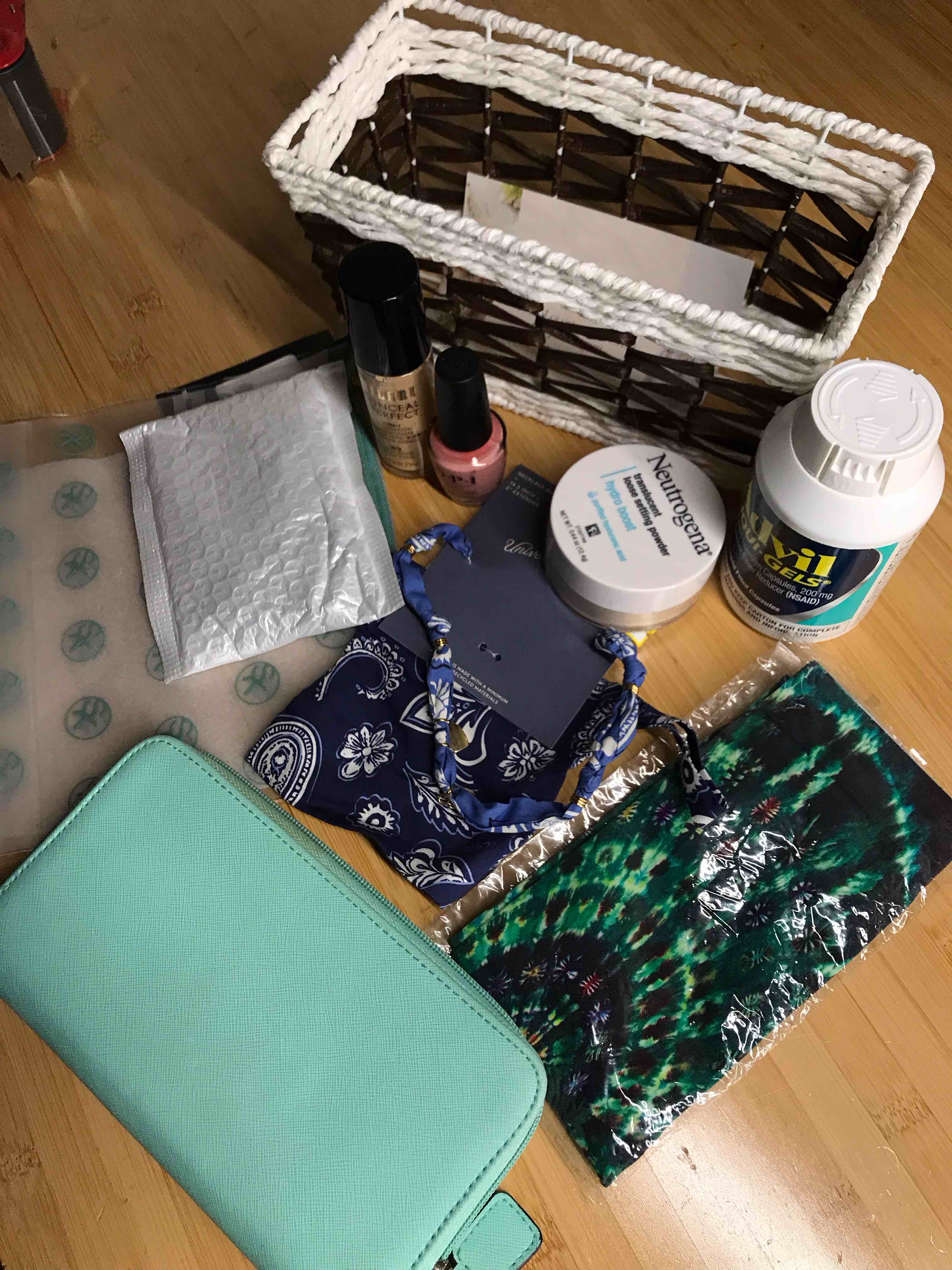 Assorted Beauty Products 