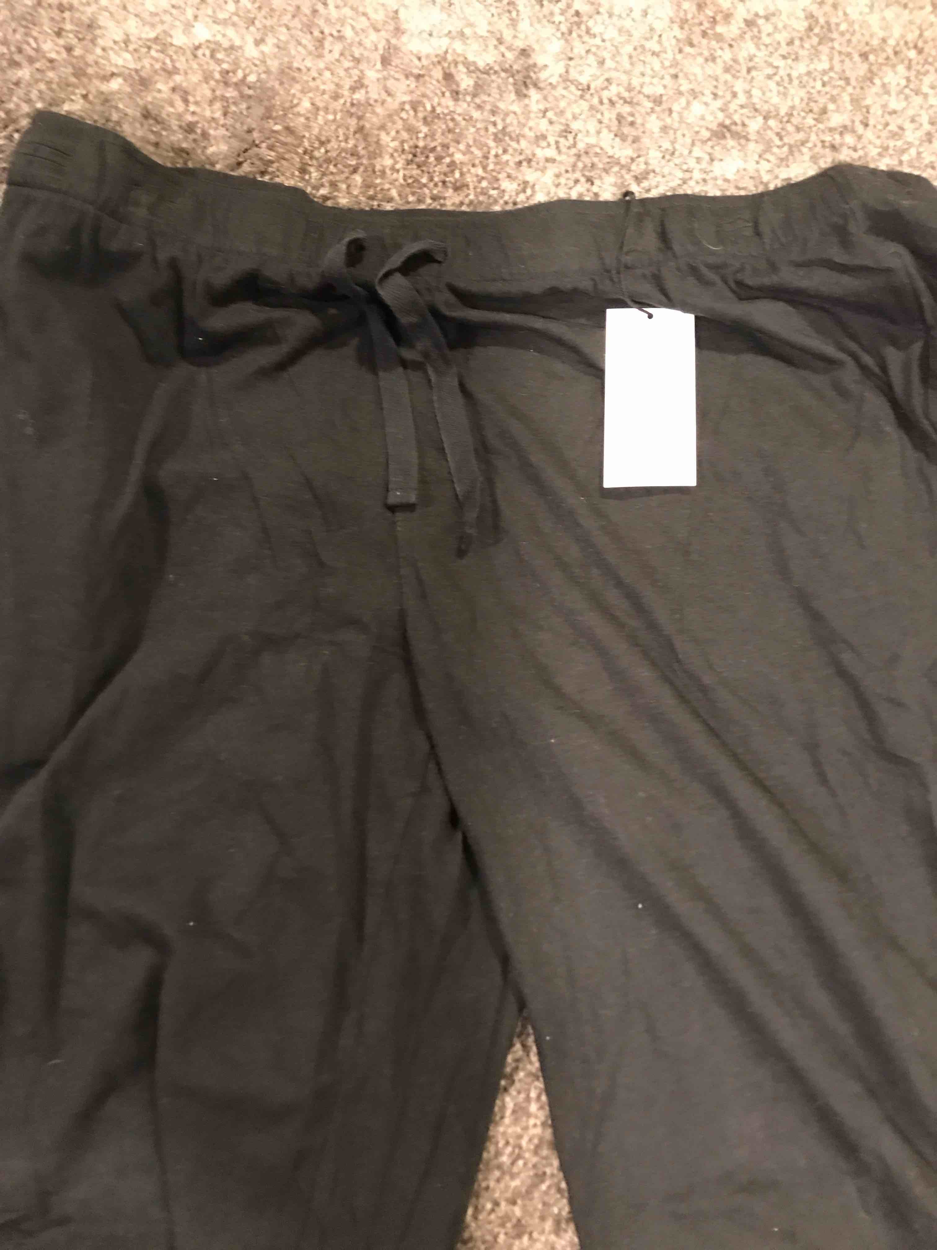 Condition photo showing New/Like New for Goodfellow & Co Men's Standard Fit Performance Dress Long Sleeve Button-Down Shirt -