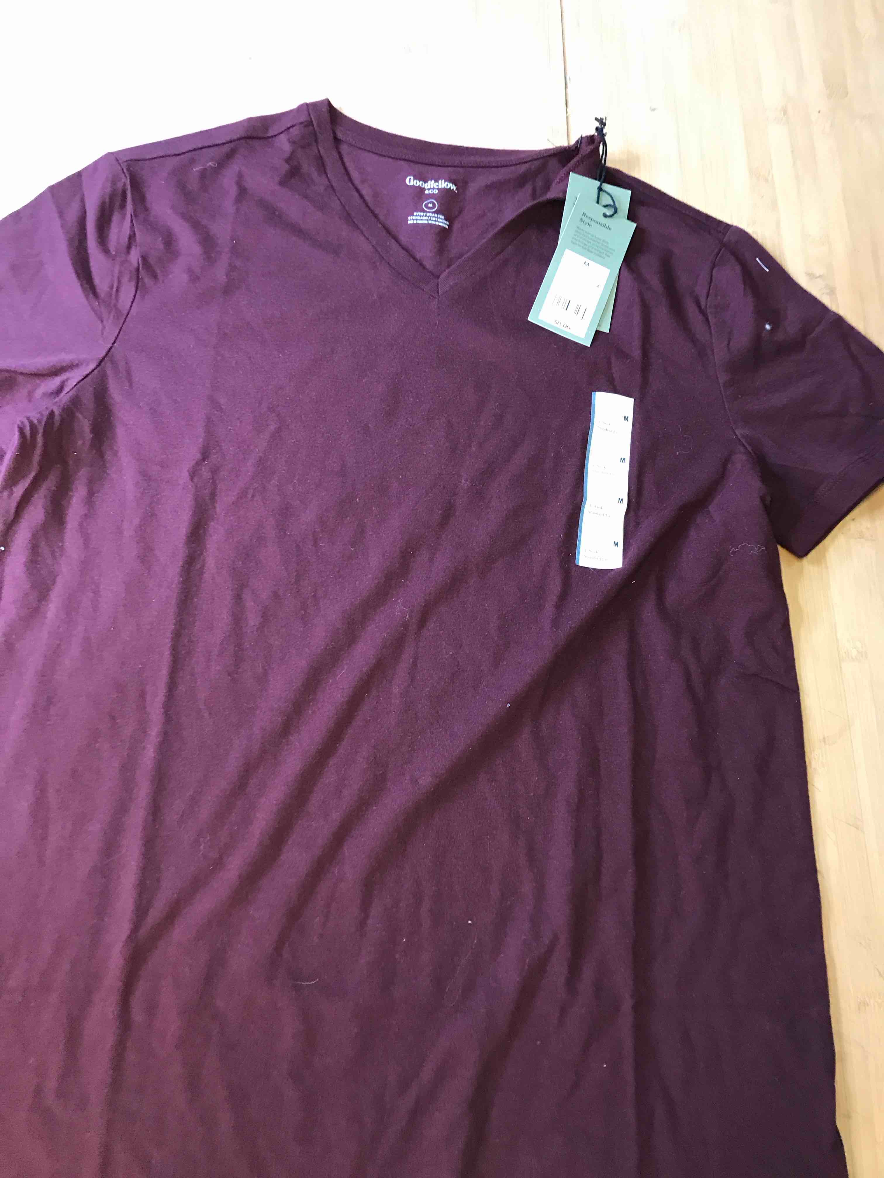 Condition photo showing New/Like New for Men s Every Wear Short Sleeve V-Neck T-Shirt - Medium - Pomegranate - Goodfellow Co™
