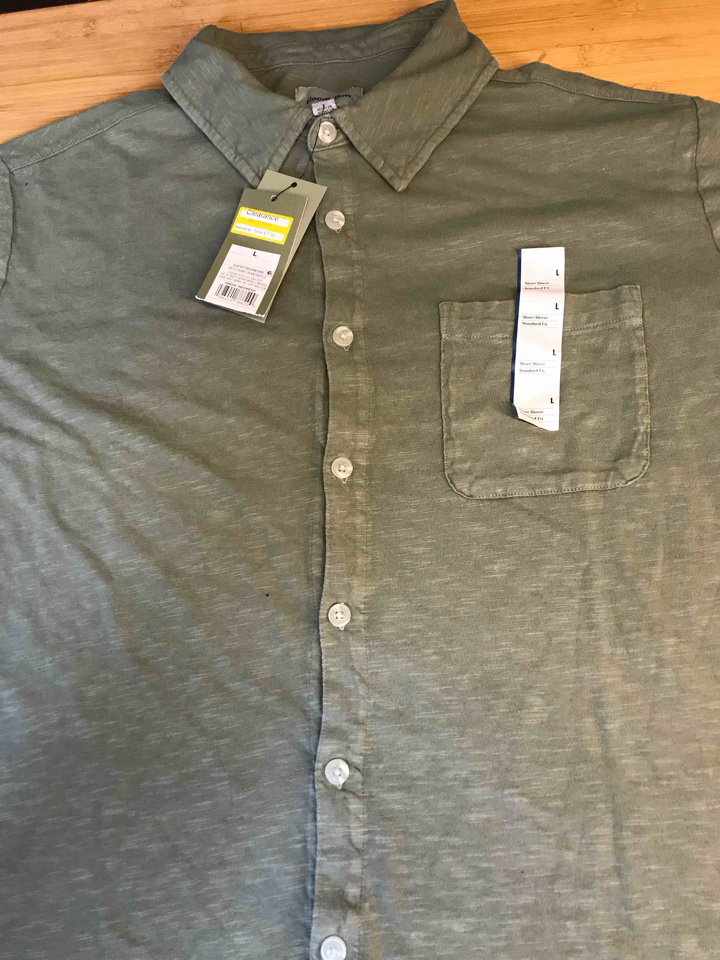 Condition photo showing New/Like New for Men's Short Sleeve Slub Button-Down Shirt - Goodfellow & Co™ Olive Green L