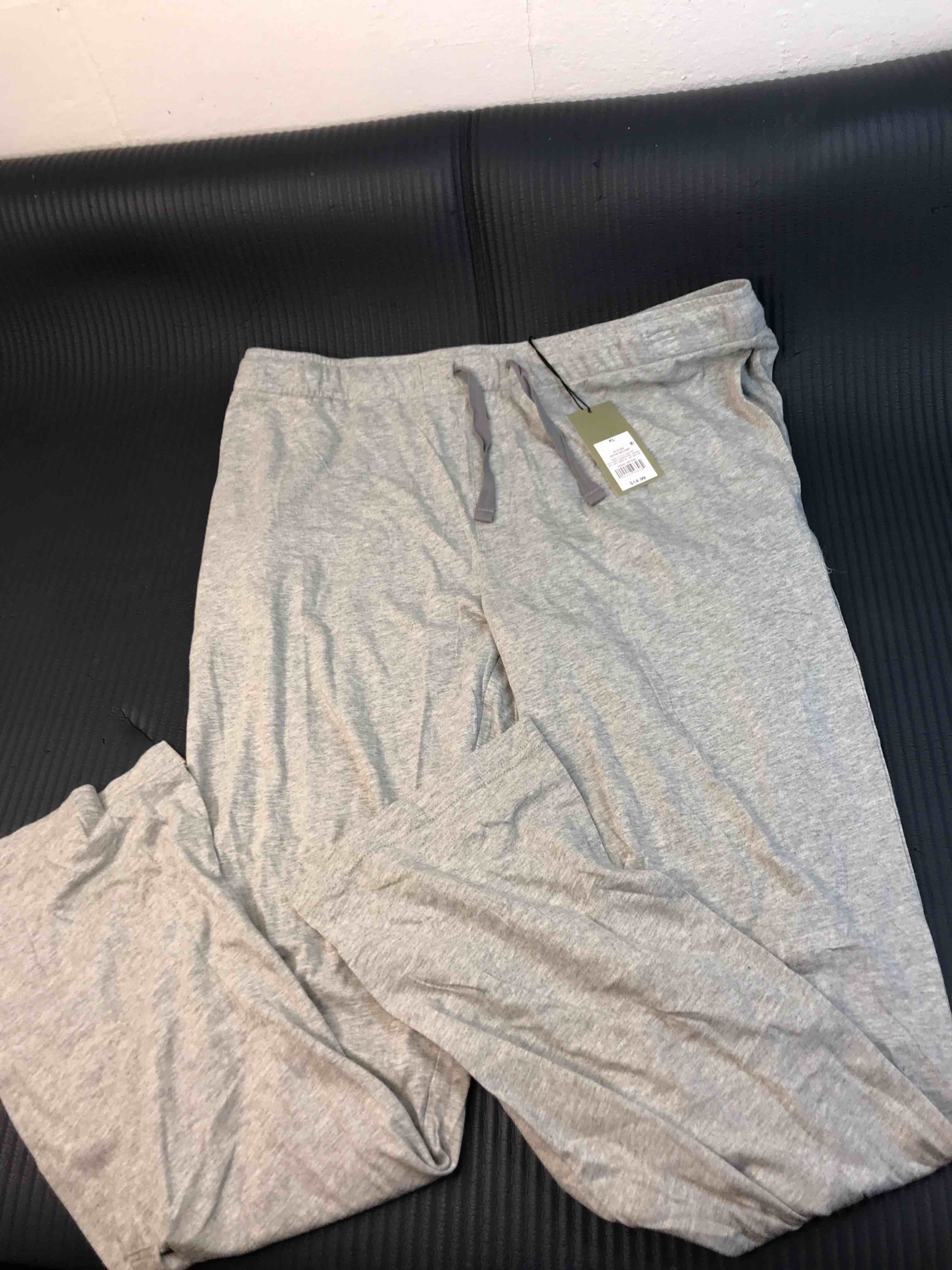 Condition photo showing New/Like New for Men's 32" Knit Pajama Pants - Goodfellow & Co™ Light Heathered Gray XL