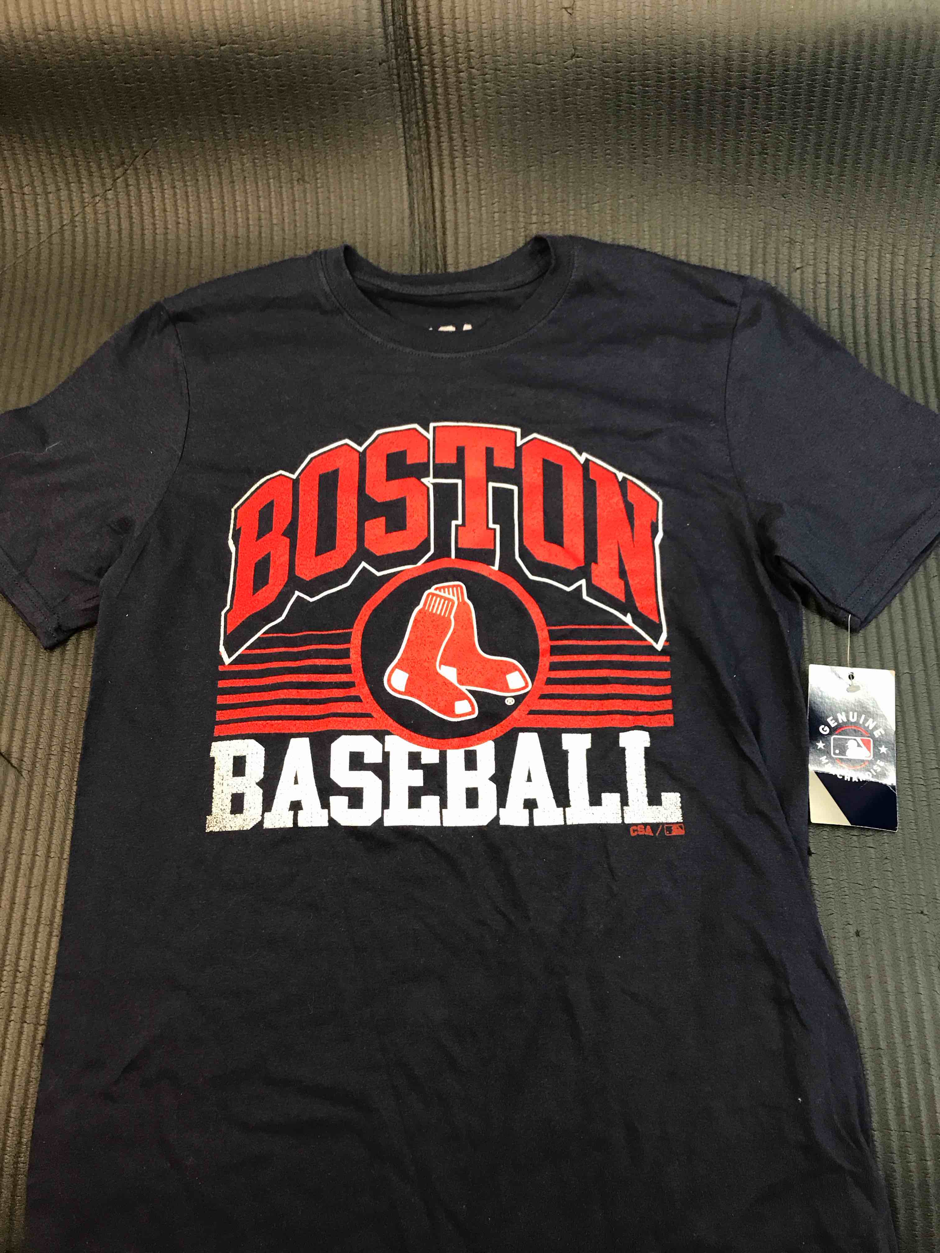 Condition photo showing New/Like New for Team Vintage Style Men's T-Shirt for Baseball Fans