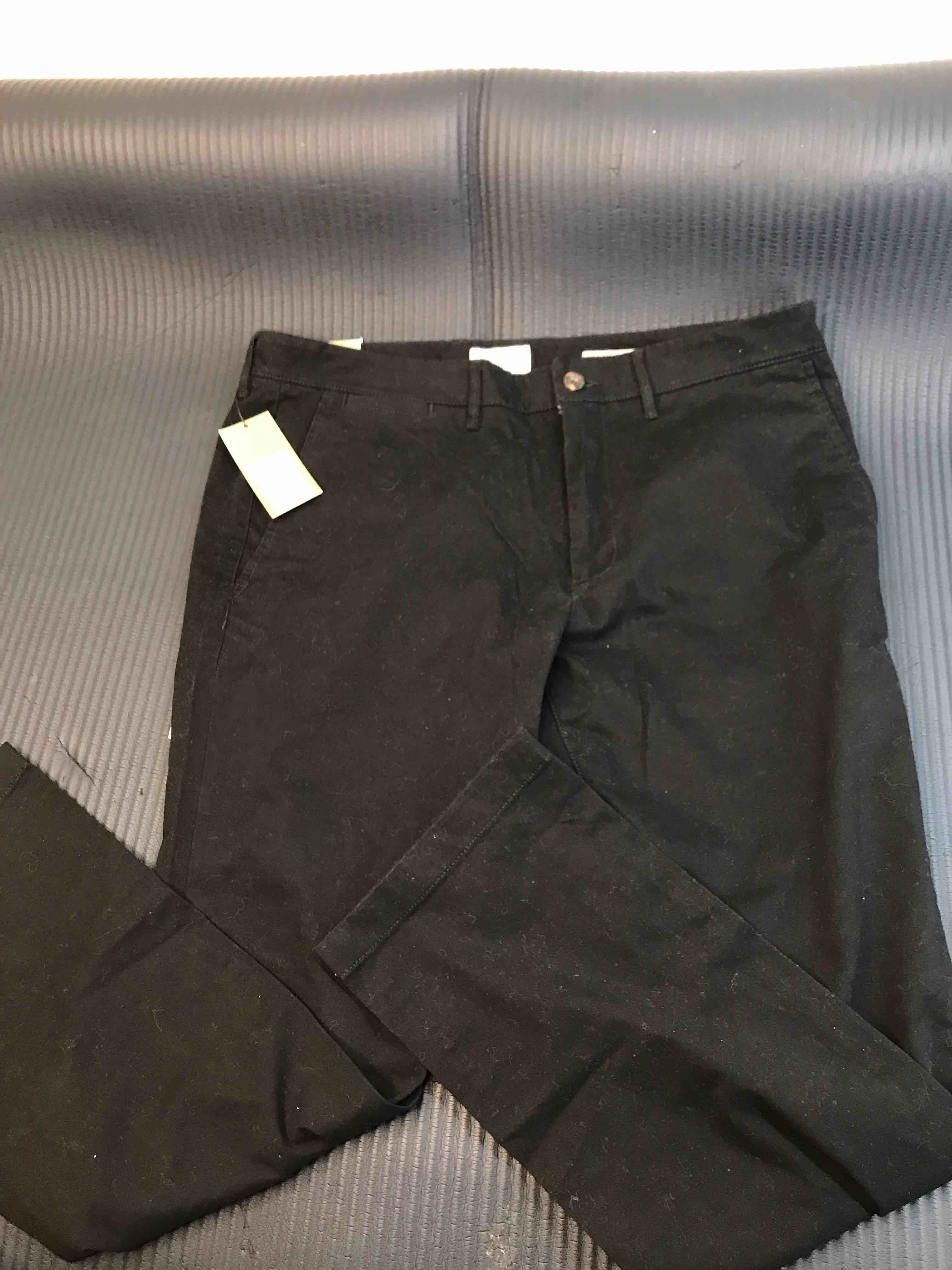 Condition photo showing New/Like New for Men's Every Wear Slim Fit Chino Pants - Goodfellow & Co™ Black 38x30: Cotton Spandex, Mid Rise, Twill