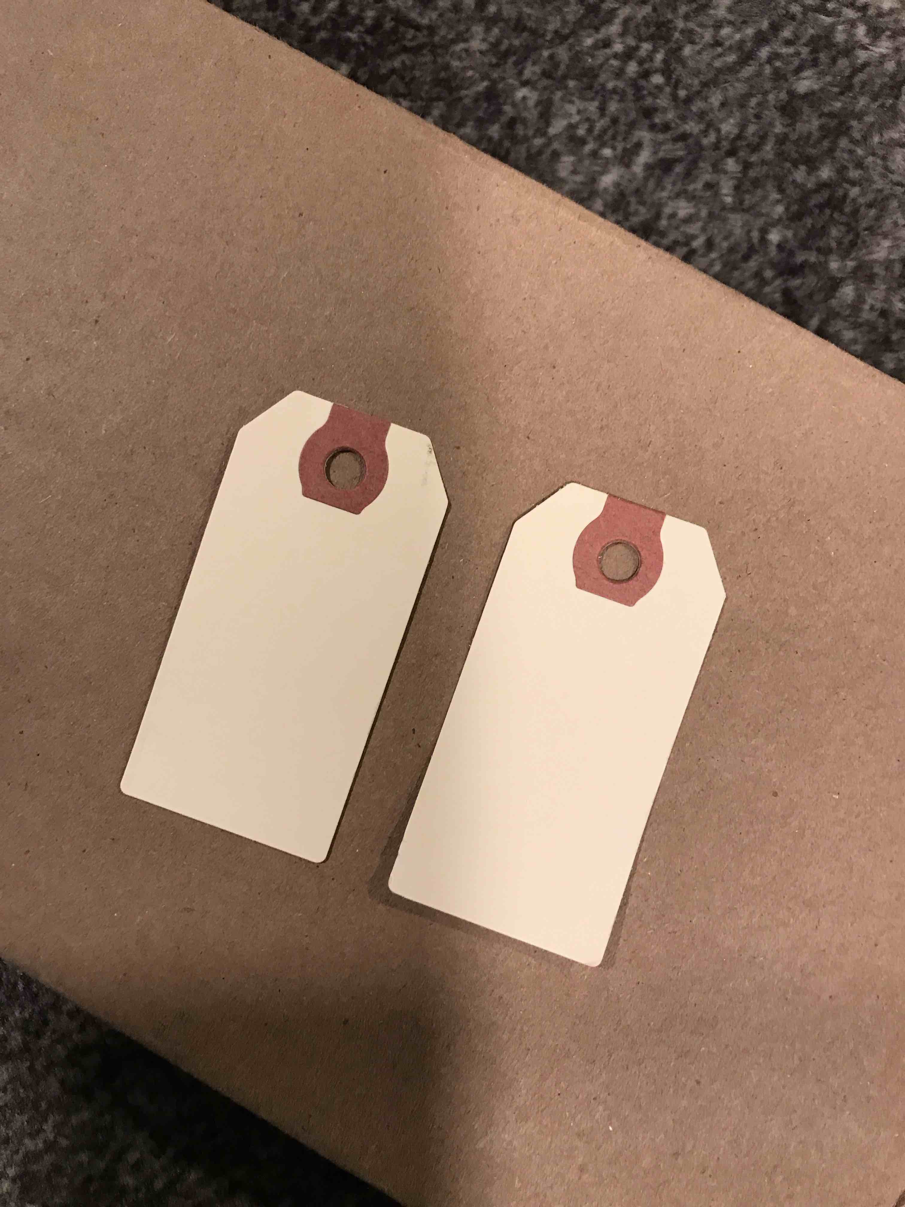Condition photo showing New/Like New for Avery Unstrung Shipping Tags, 11.5 pt. Stock, 2-3/4" x 1-3/8", 1,000 Manila Hang Tags (12301)