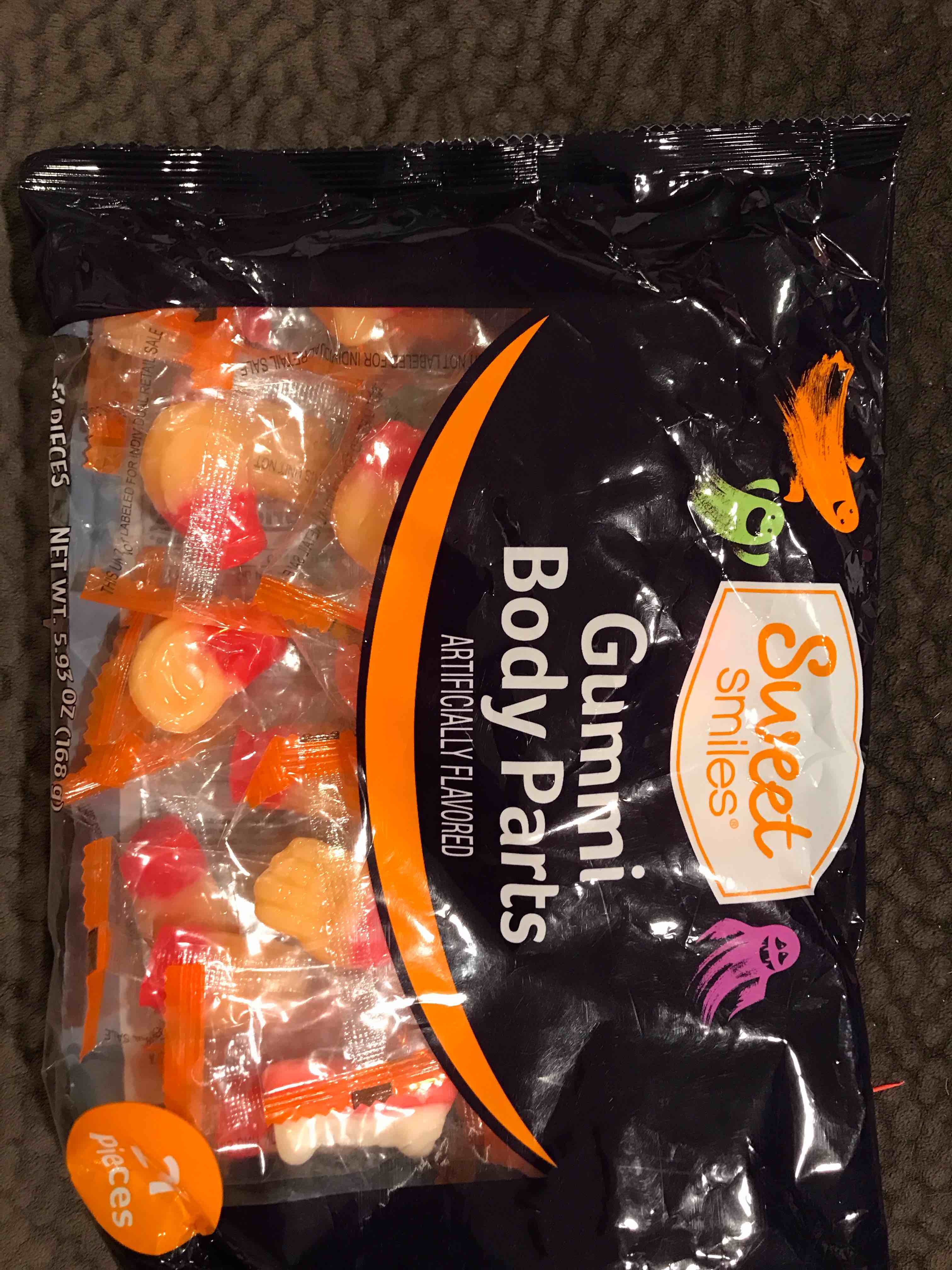 Condition photo showing New/Like New for Frankford Halloween Gummy Candy Body Parts (21 count ) BB 08/11/2026