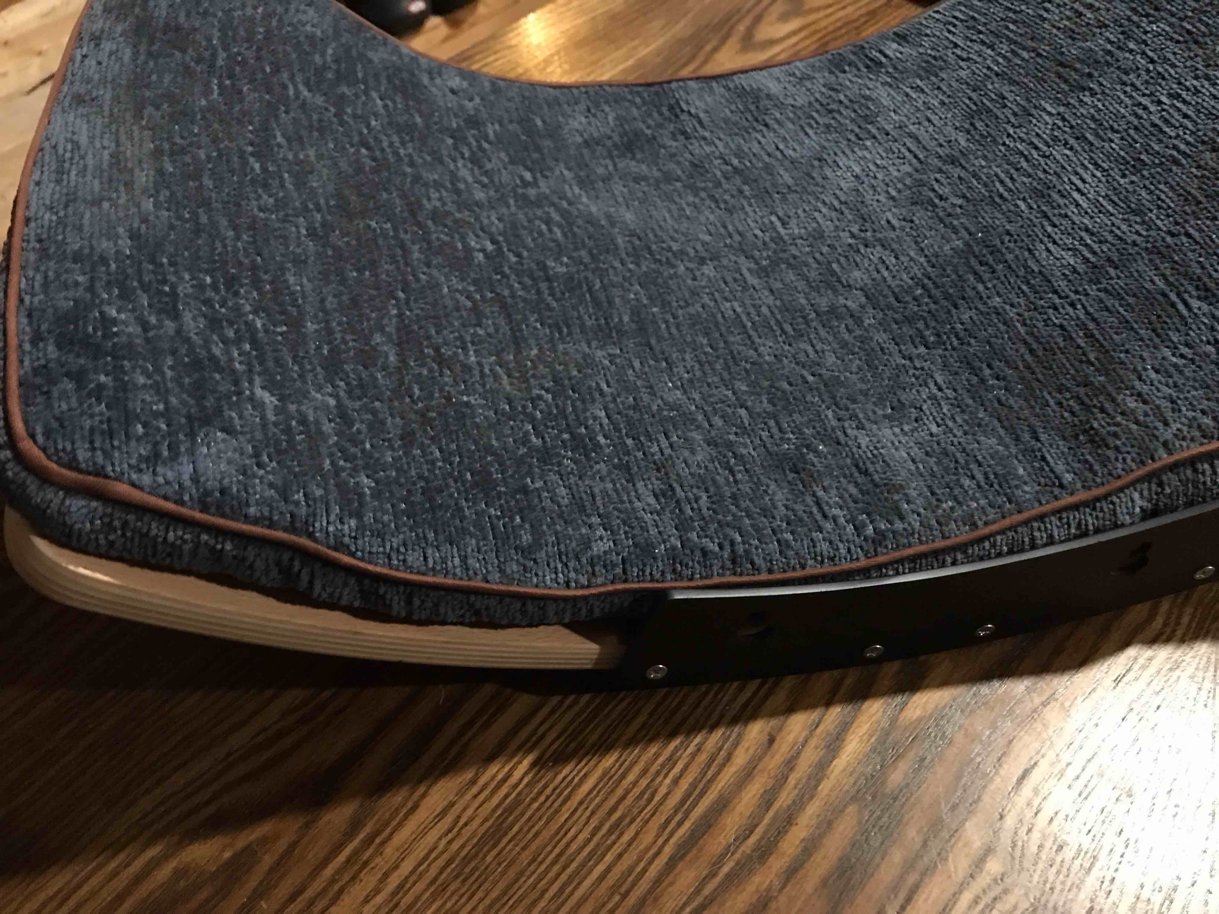 Condition photo showing New/Like New for Cat Shelf with Comfortable Cushion - Curved Cat Shelves and Perches for Wall (Medium Size) - Wall Mounted Cats Furniture for Sleeping, Playing, Climbing, and Lounging