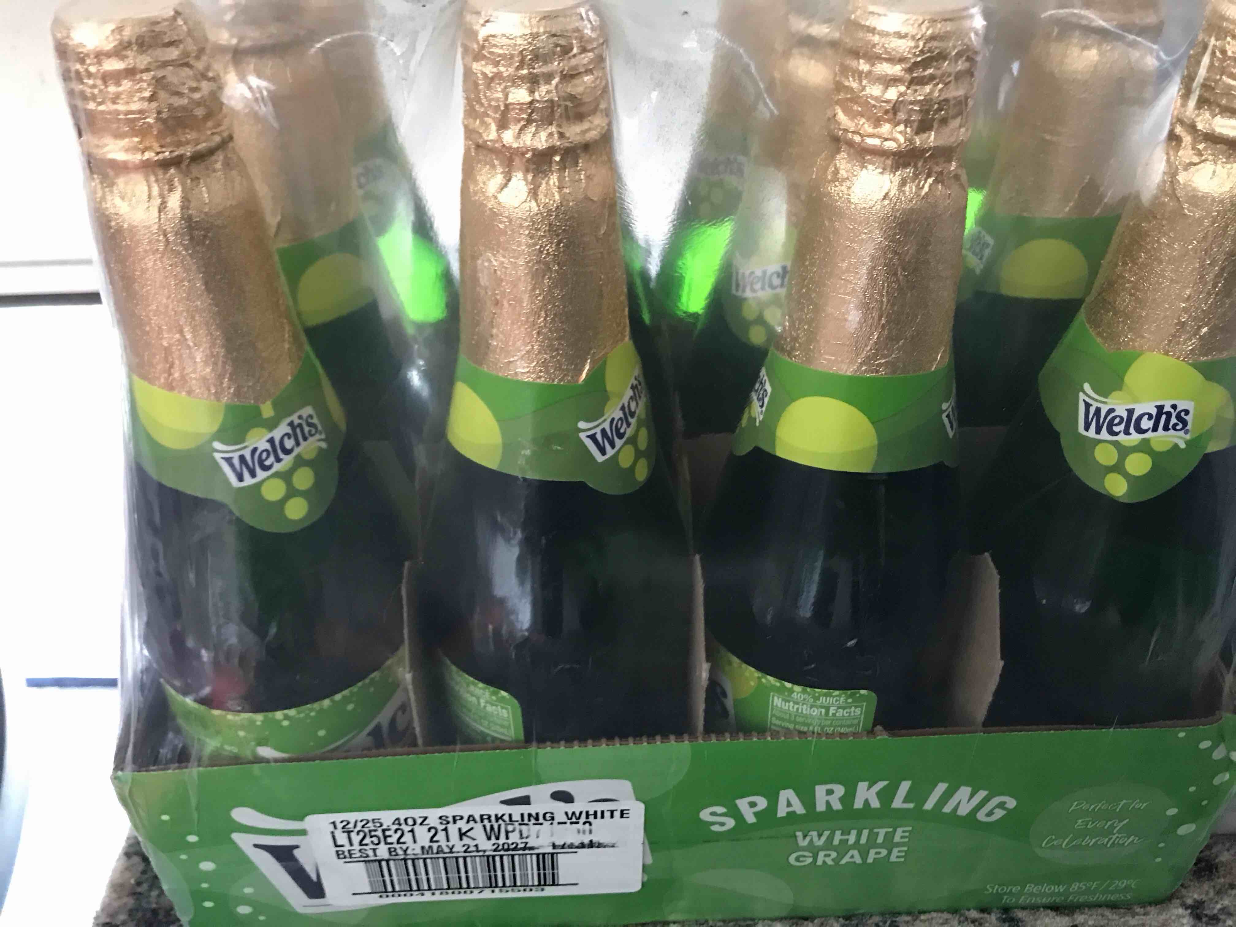 Condition photo showing New/Like New for Welch s Sparkling White Grape Juice Cocktail  WPD71550 (46590)