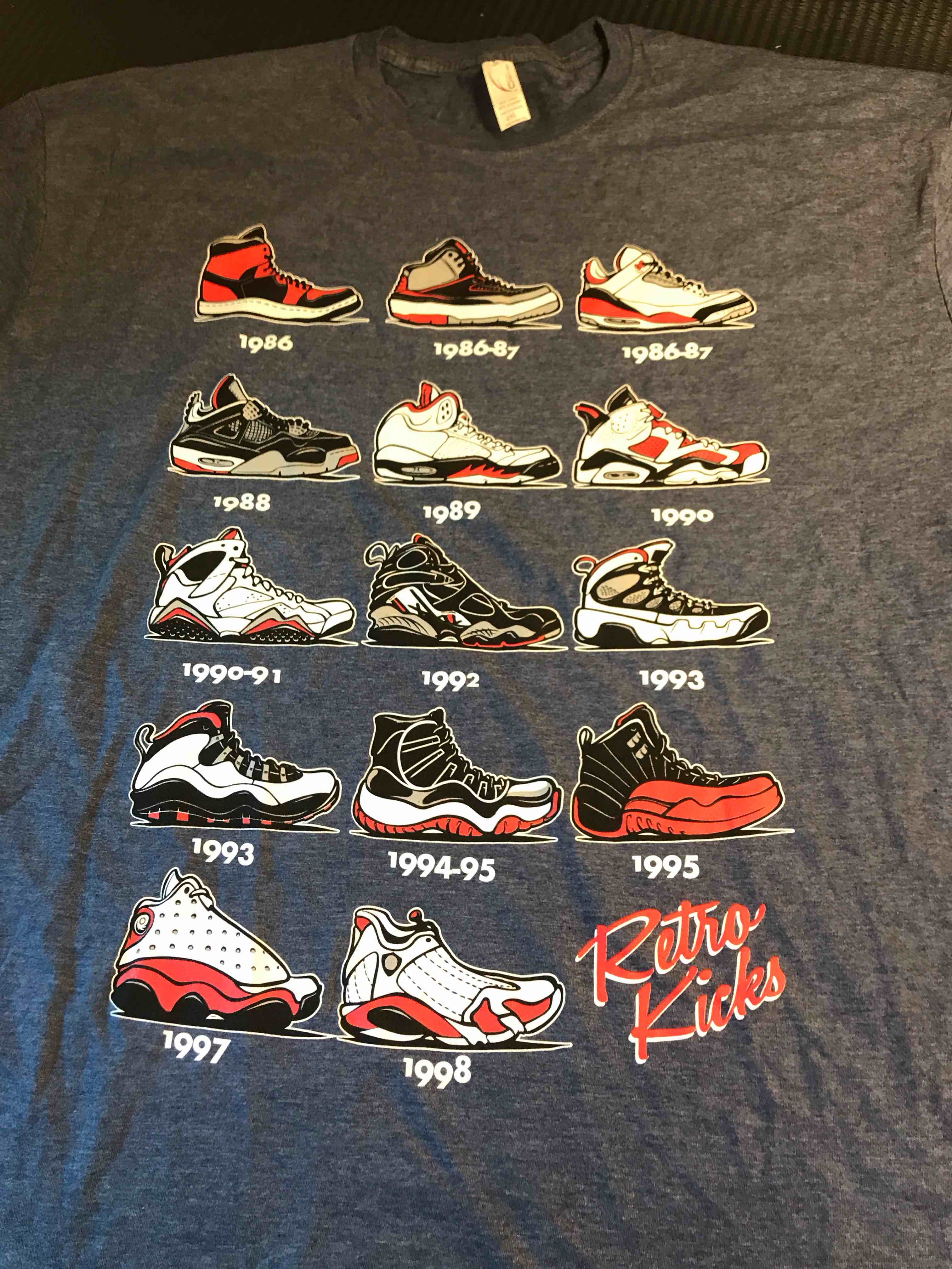 Retro Kicks T-Shirt 2XL