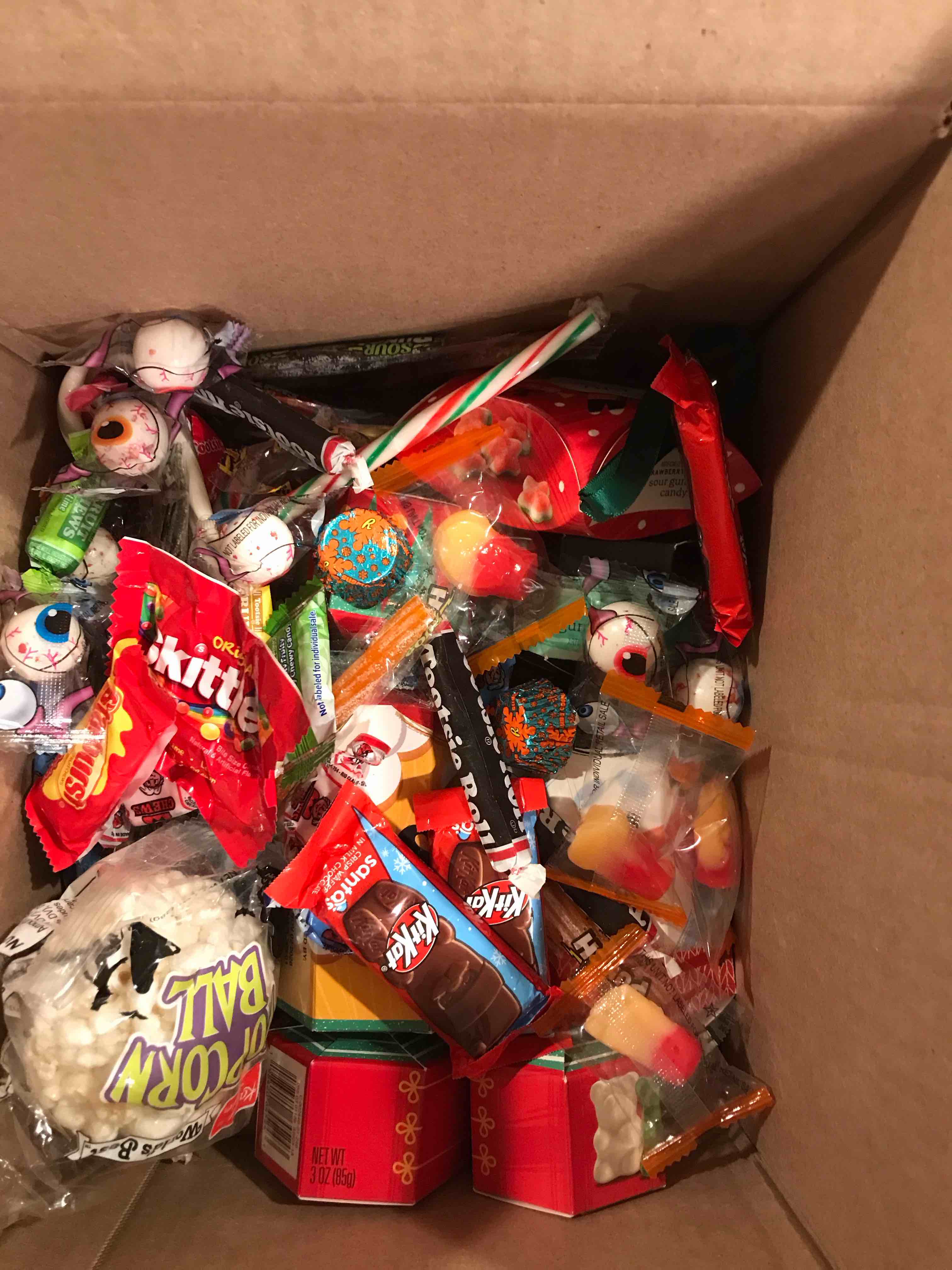 2lbs. Assorted Candy box
