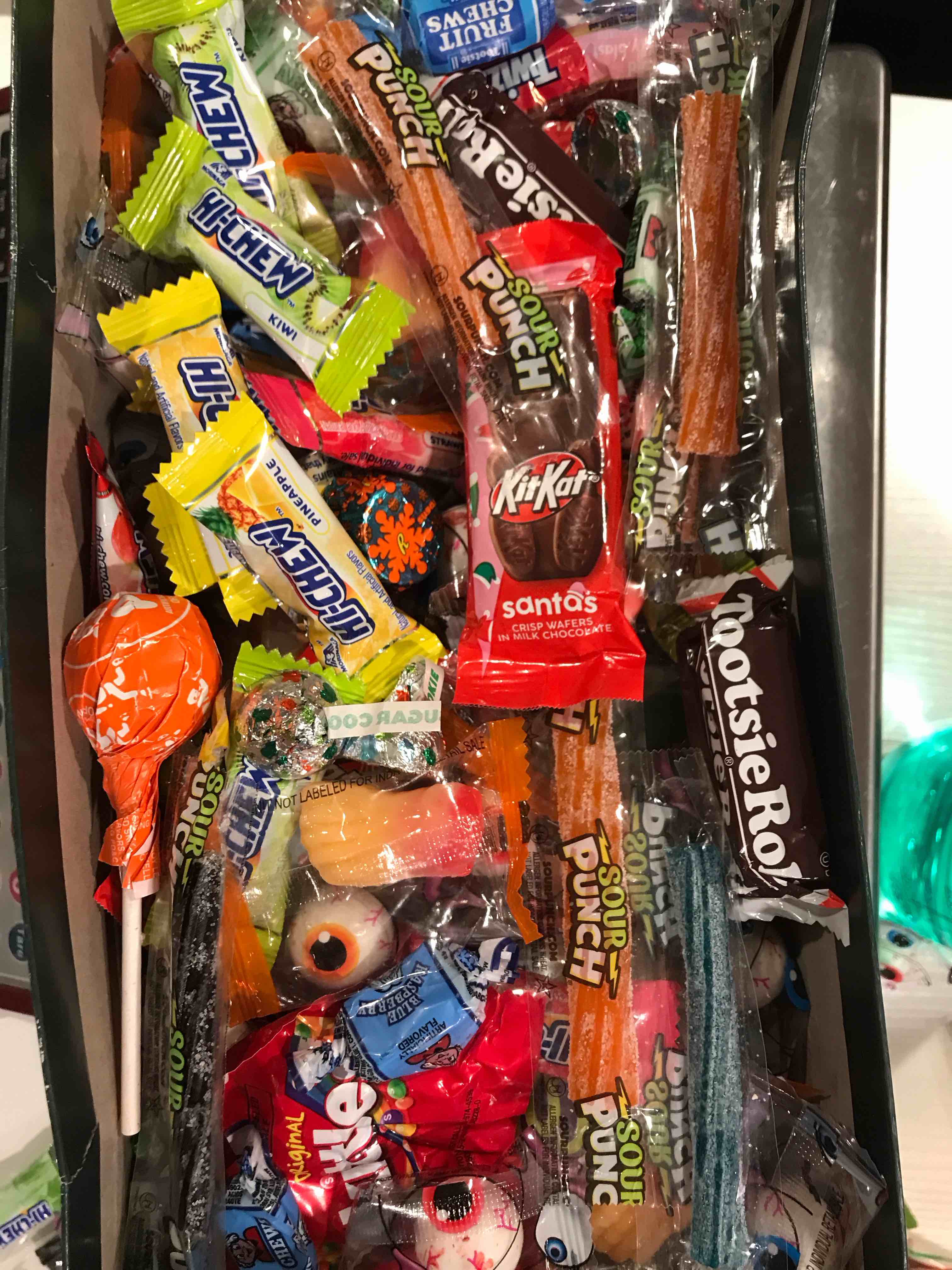2lbs. Assorted Candy box